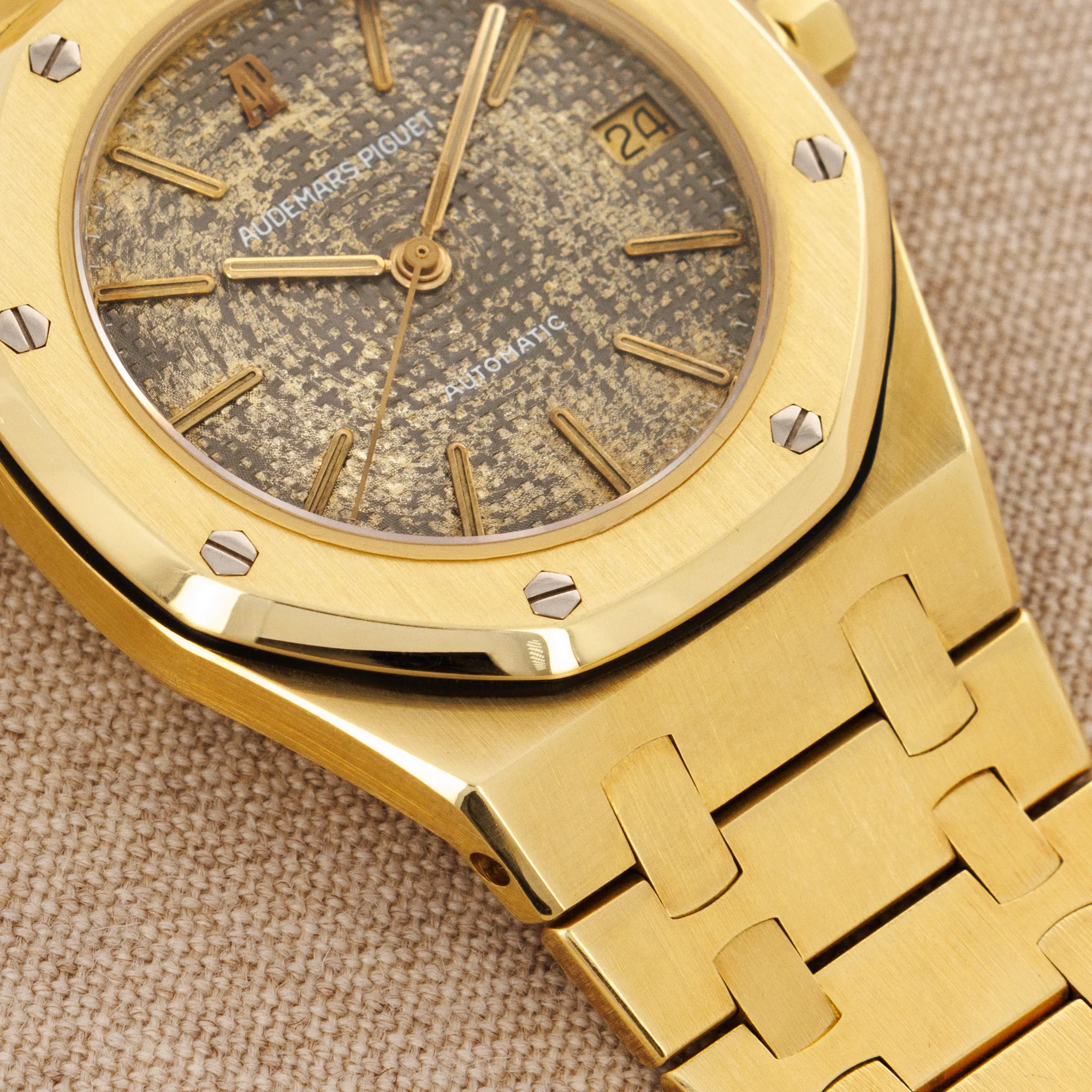 Audemars Piguet Yellow Gold Royal Oak Watch Ref. 4100 with Tropical Dial - Image 6