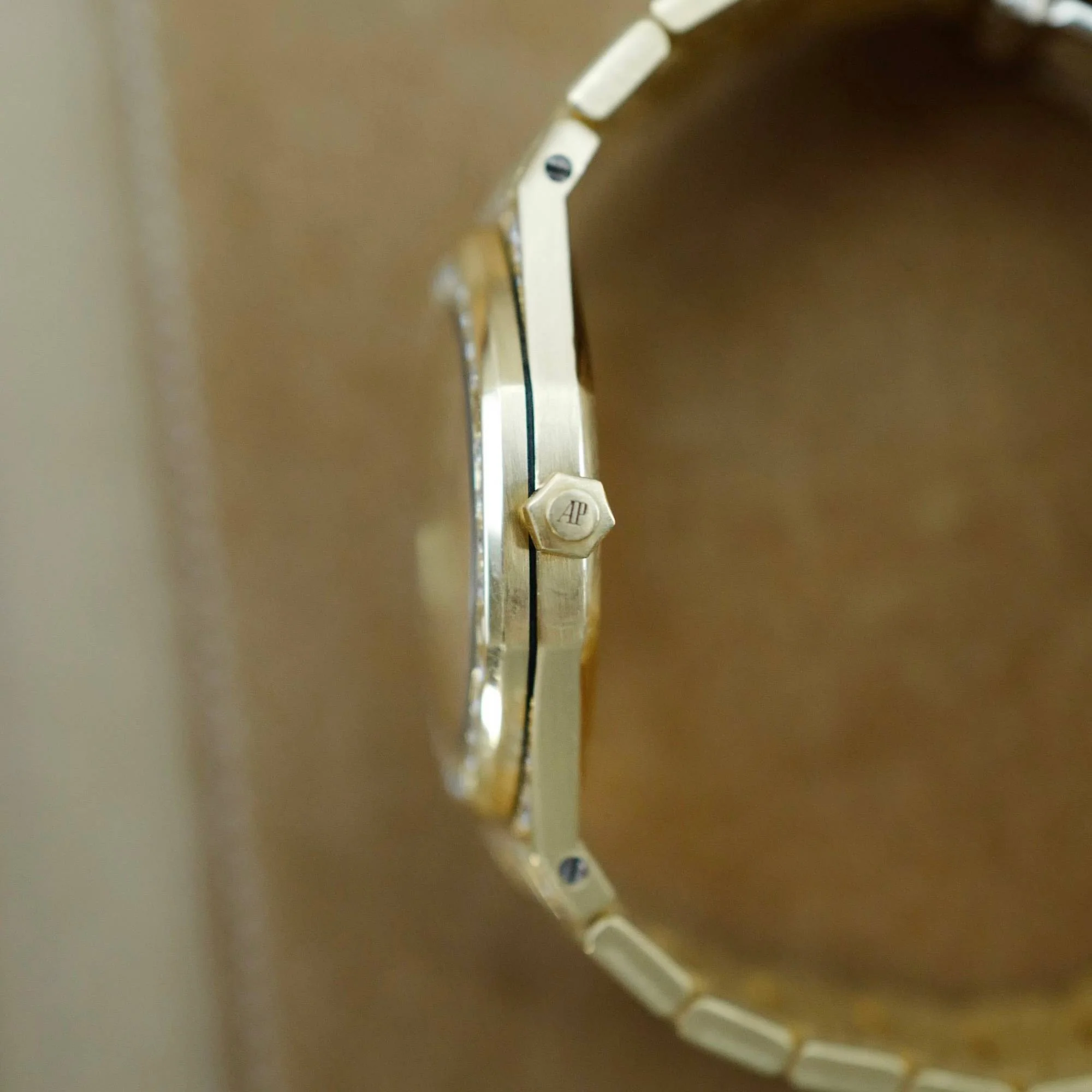 Audemars Piguet Yellow Gold Royal Oak Watch Ref. 56343 with Pave Diamond Dials - Image 6