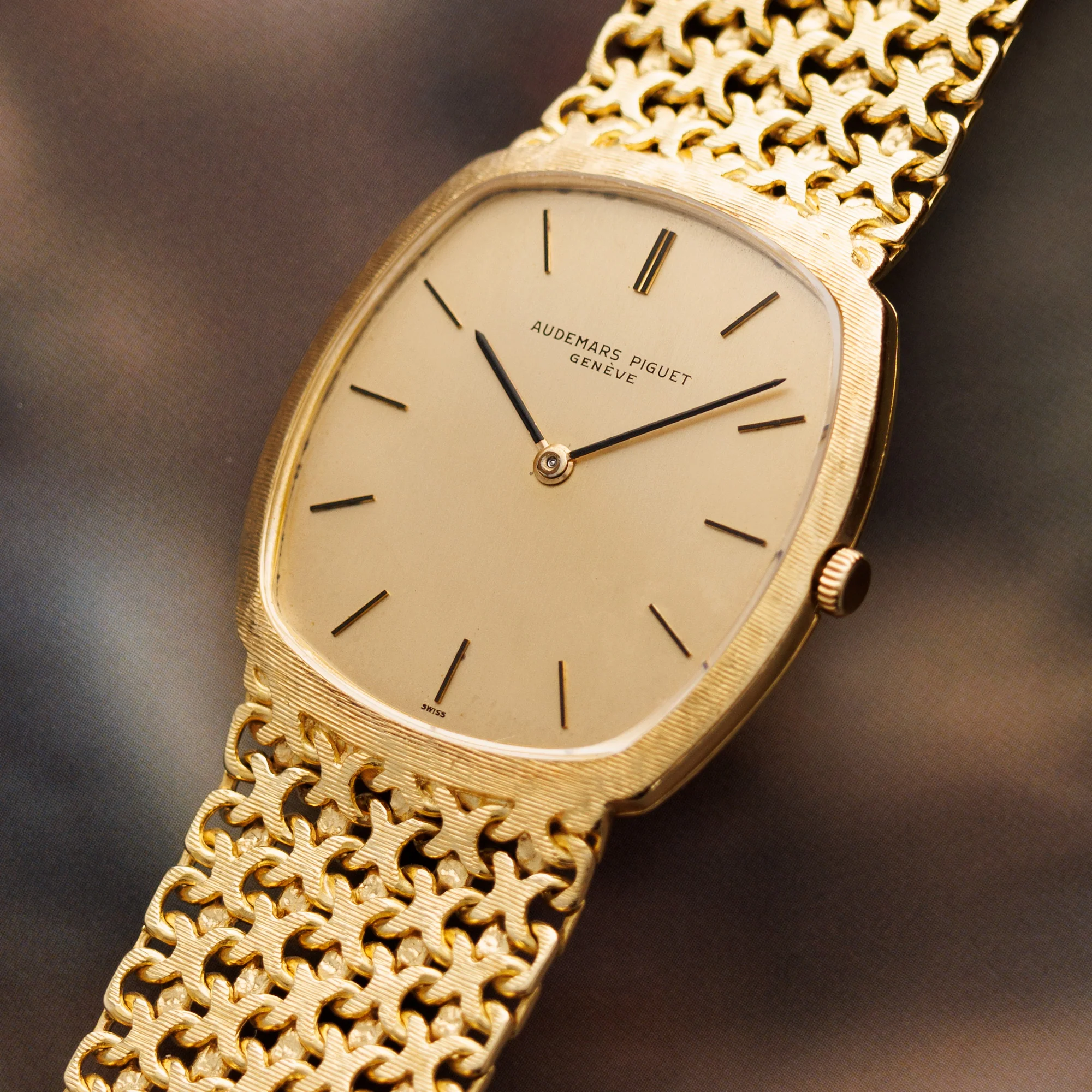 Audemars Piguet Yellow Gold Vintage Bracelet Watch - Image 2