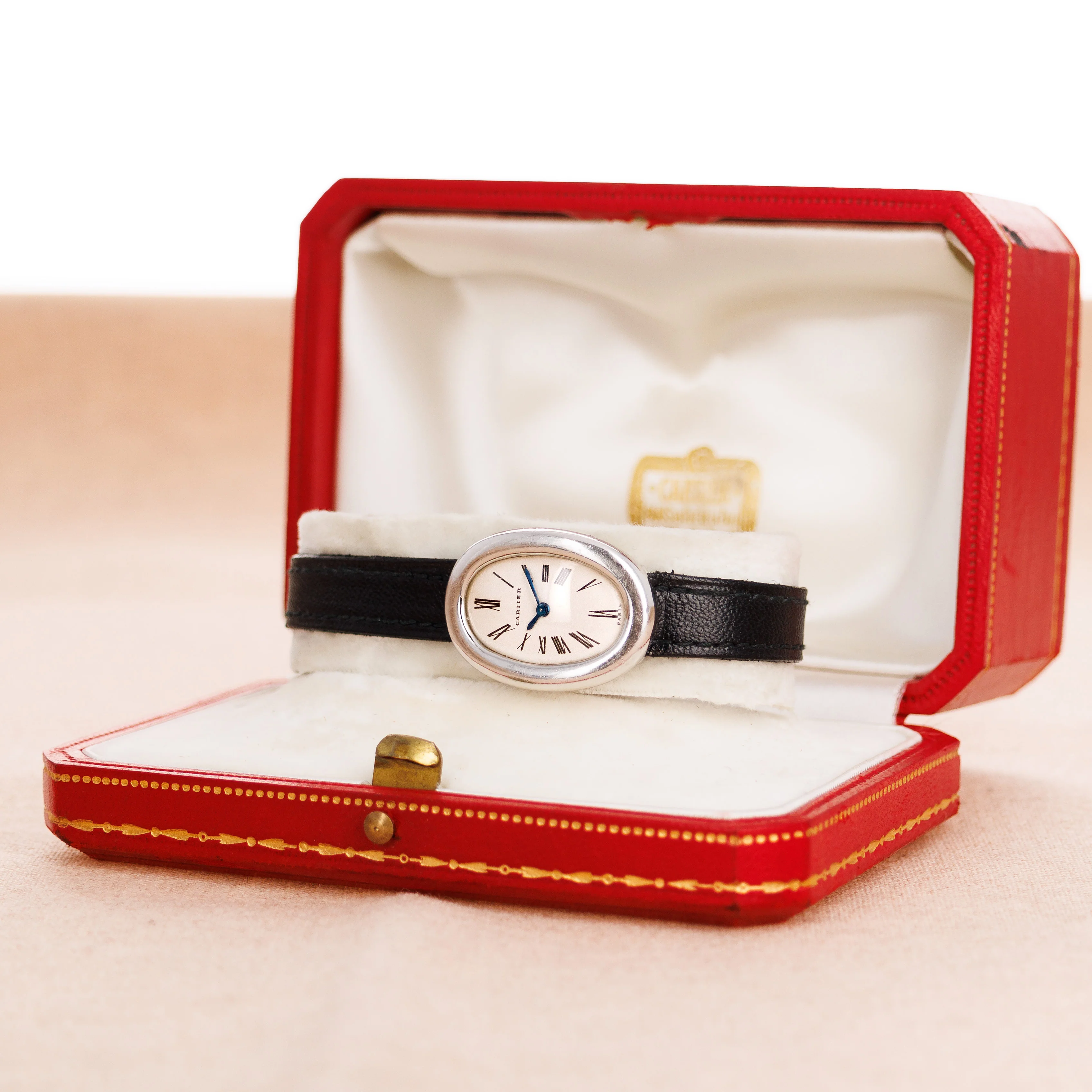 Cartier Platinum Baignoire Mechanical Watch - Image 9