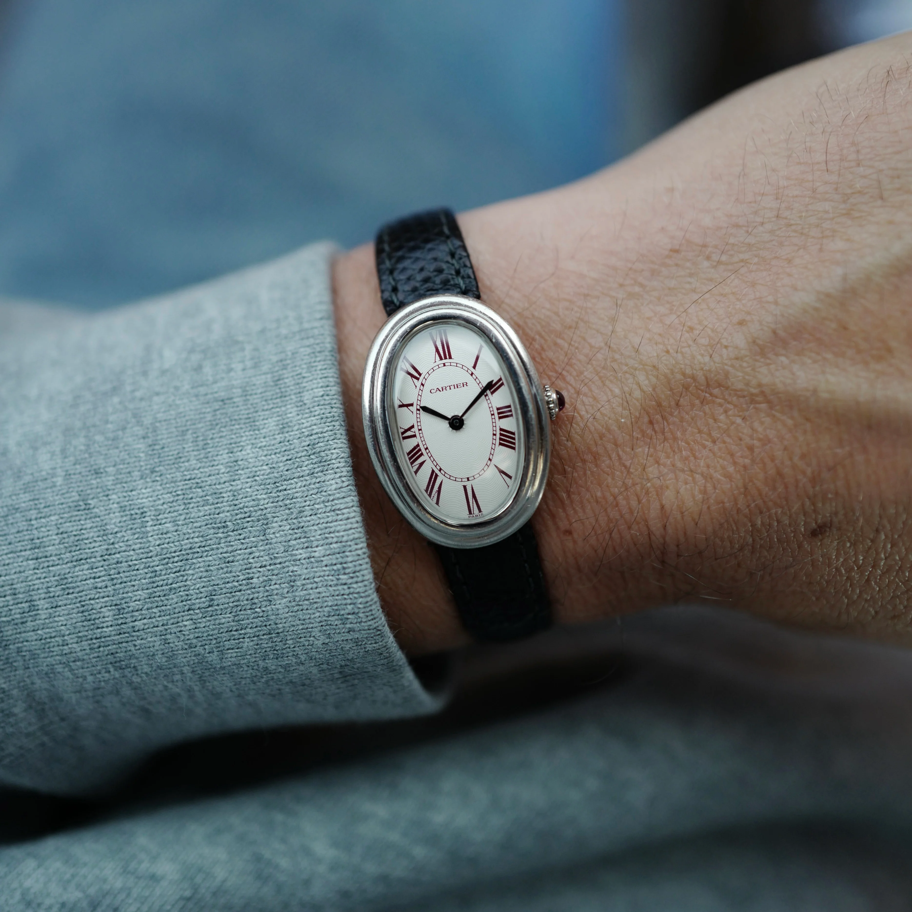 Cartier Platinum Baignoire Ref. 78094, Special Order with Burgundy Numerals, 1980s (New Arrival) - Image 2