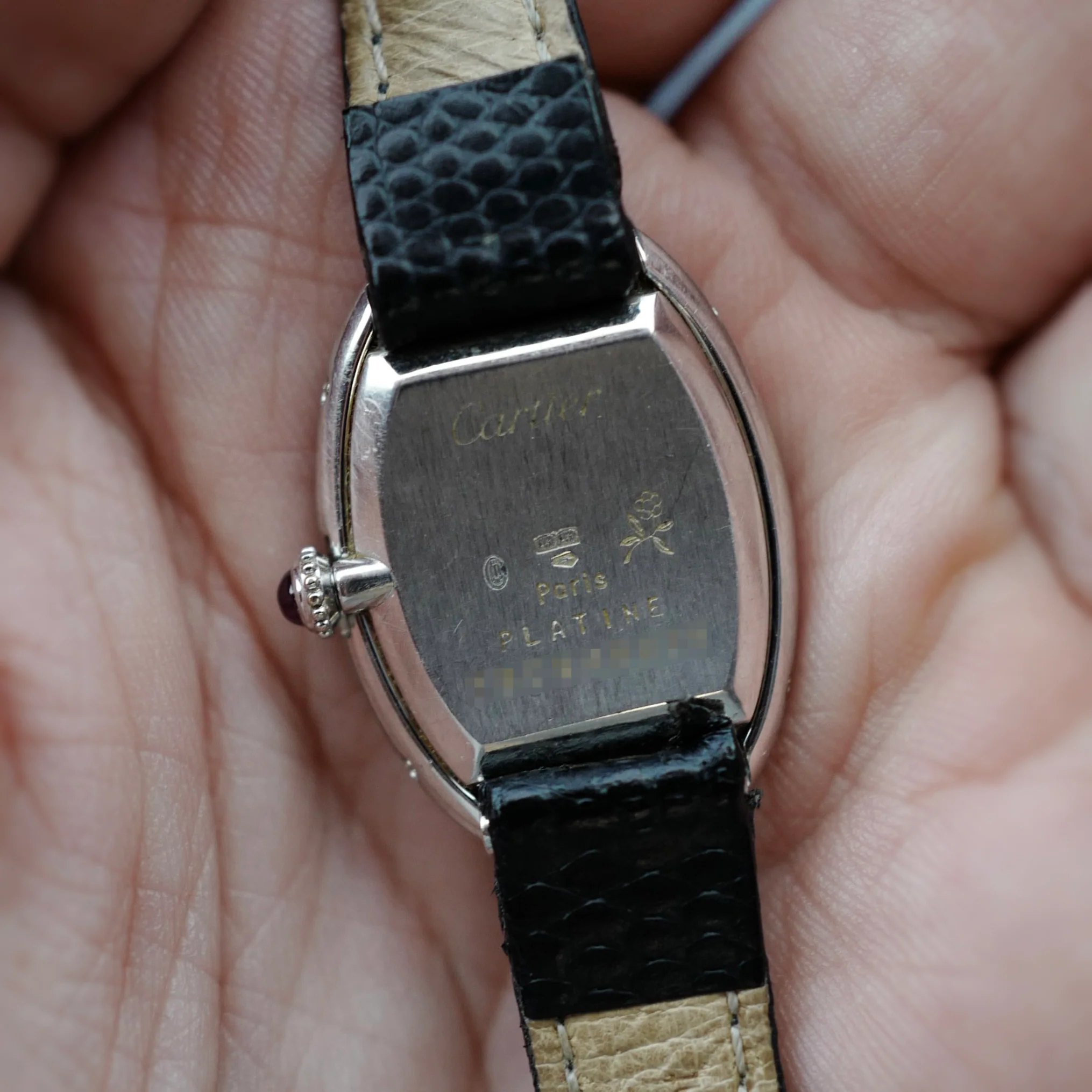 Cartier Platinum Baignoire Ref. 78094, Special Order with Burgundy Numerals, 1980s (New Arrival) - Image 5