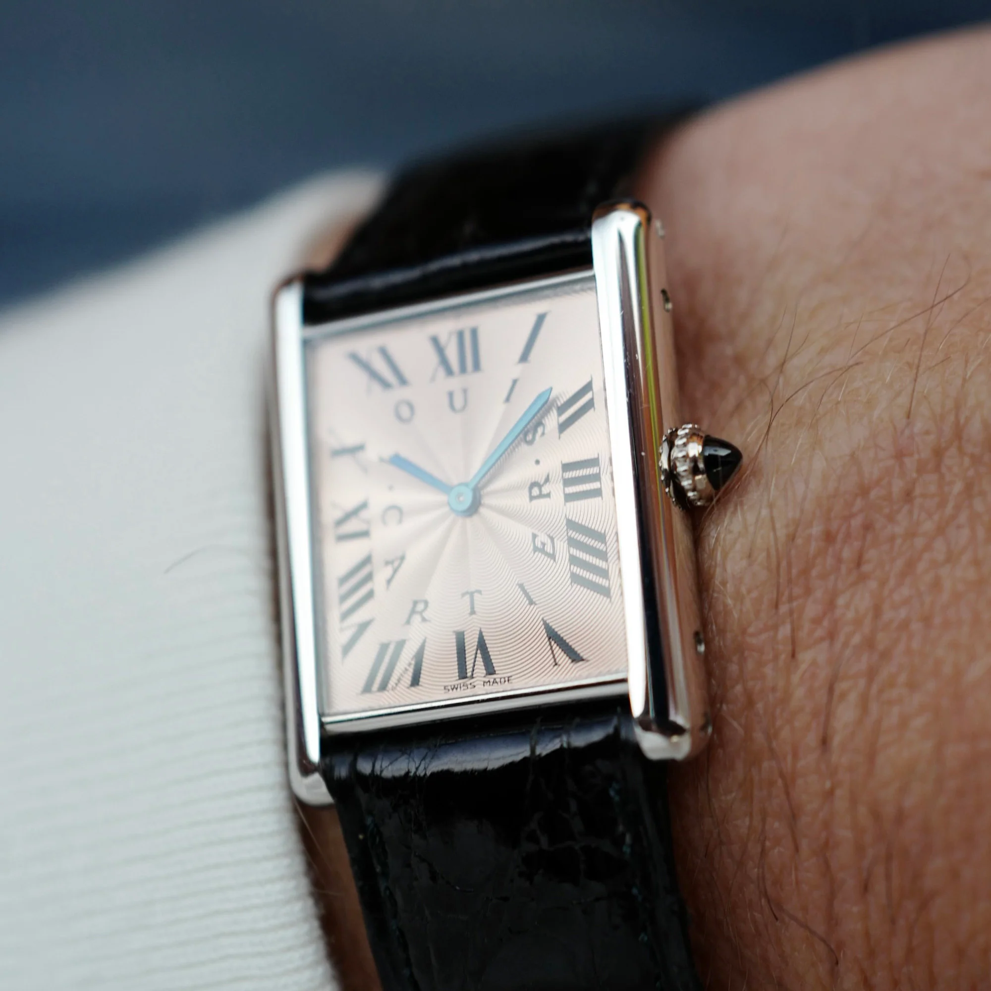 Cartier Platinum Tank Watch Ref. 1601 with Rare Salmon Dial, Edition of 70 - Image 6
