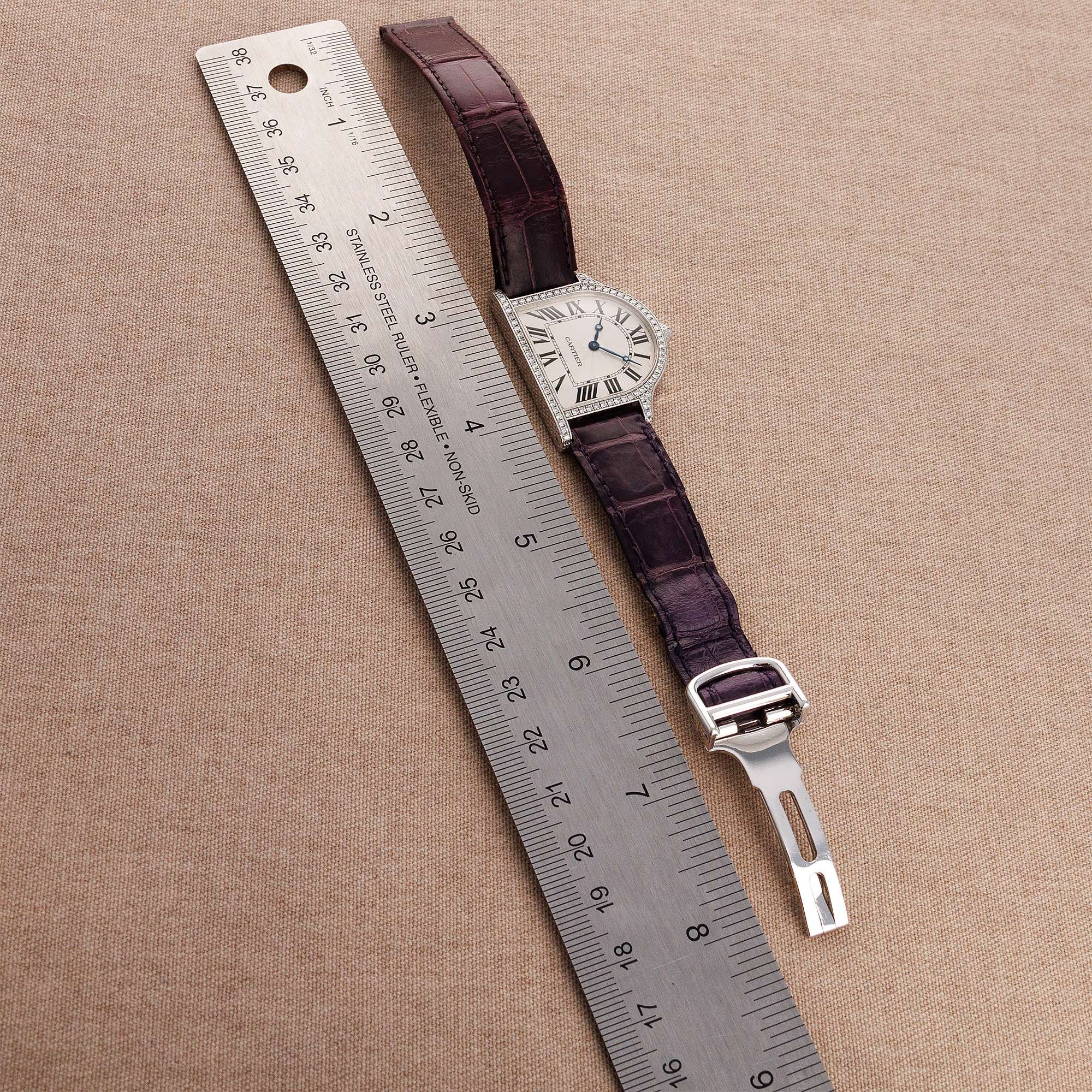 Cartier White Gold Cloche Diamond Mecanique Watch Ref. 3398 - Image 9