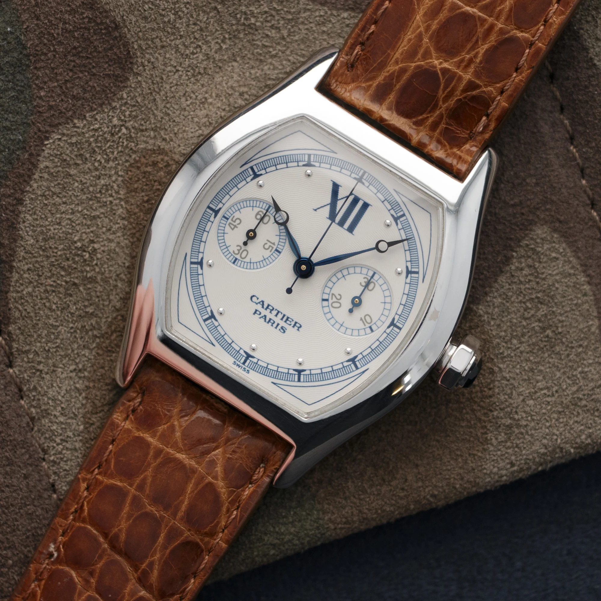 Cartier White Gold Tortue Monopoussoir Chronograph Watch Ref. 2396 - Image 2