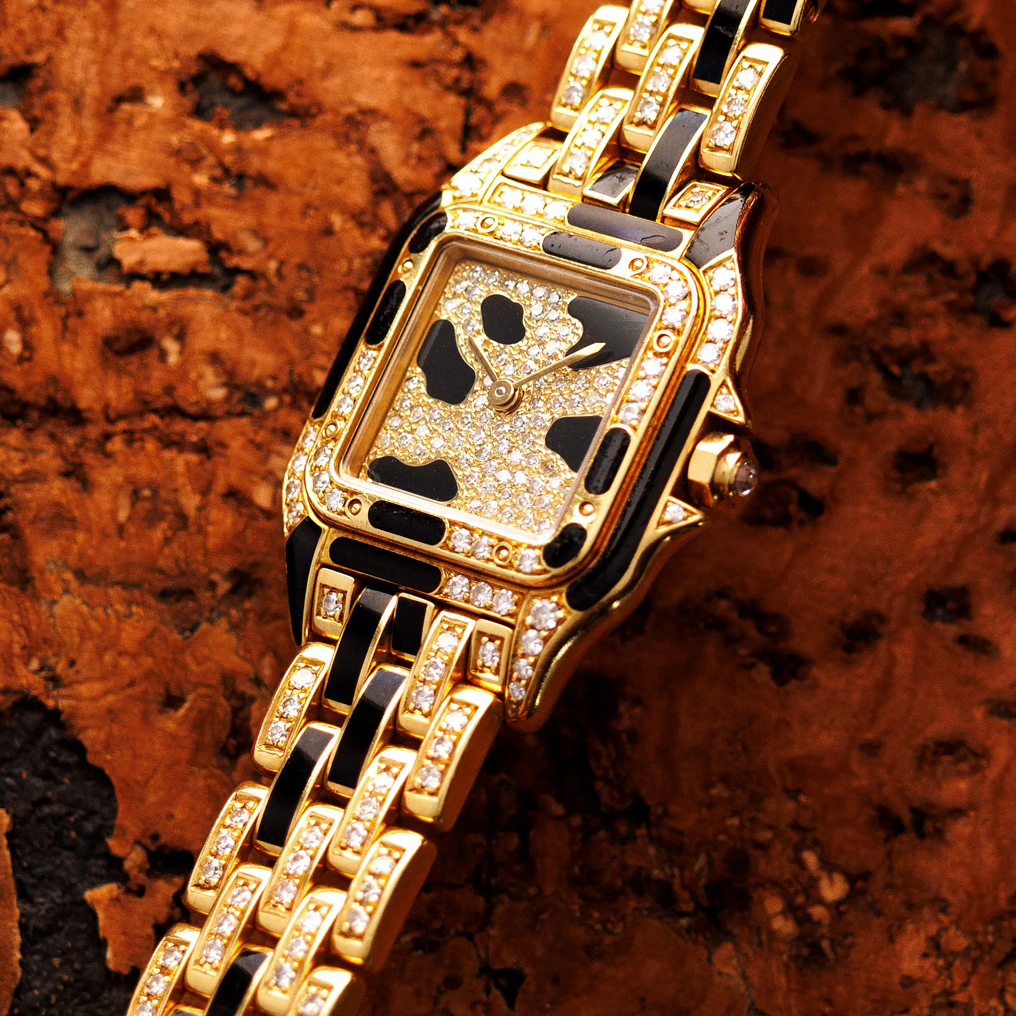 Cartier Yellow Gold and Black Enamel and Diamond Panthere Ref. WF3071B9 - Image 2