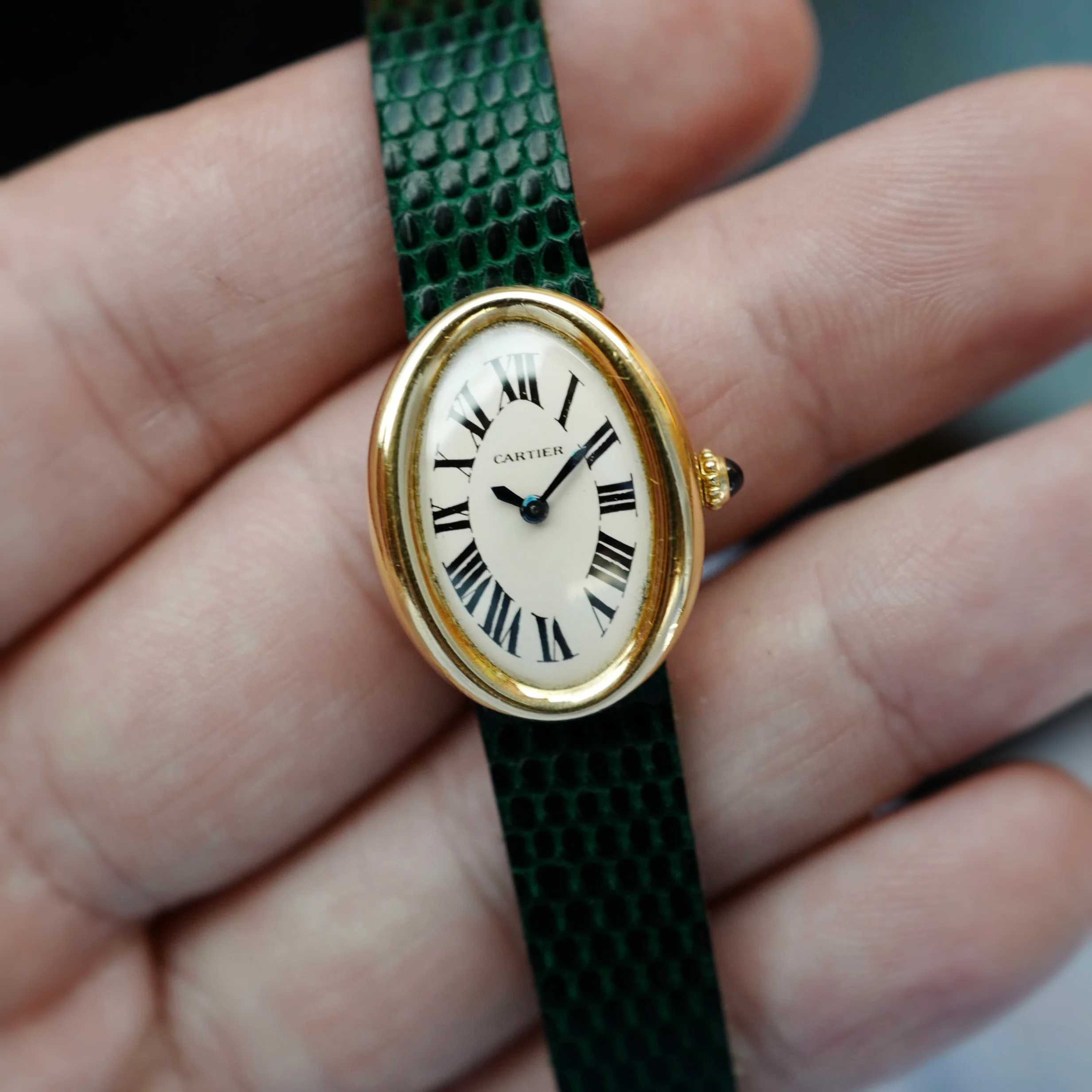 Cartier Yellow Gold London Baignoire (New Arrival) - Image 2