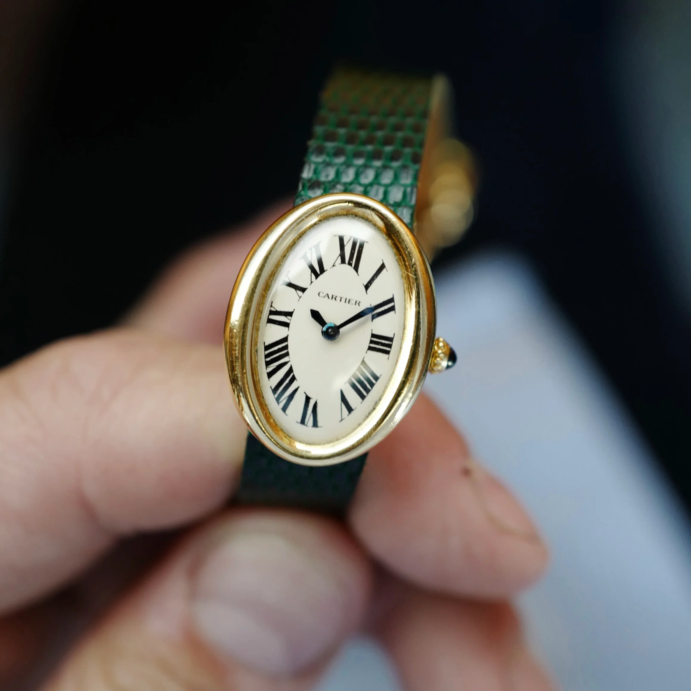 Cartier Yellow Gold London Baignoire (New Arrival) - Image 4