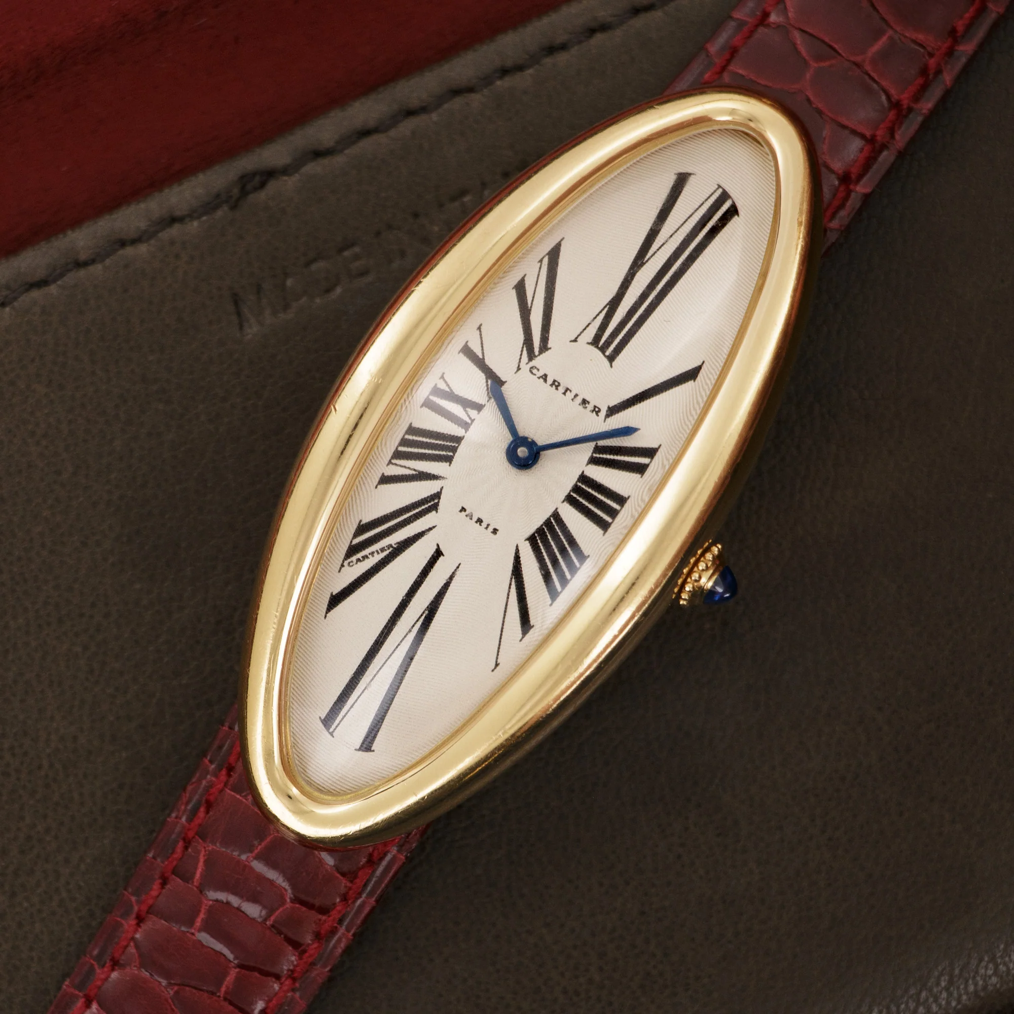 Cartier Yellow Gold Maxi Oval Watch - Image 2