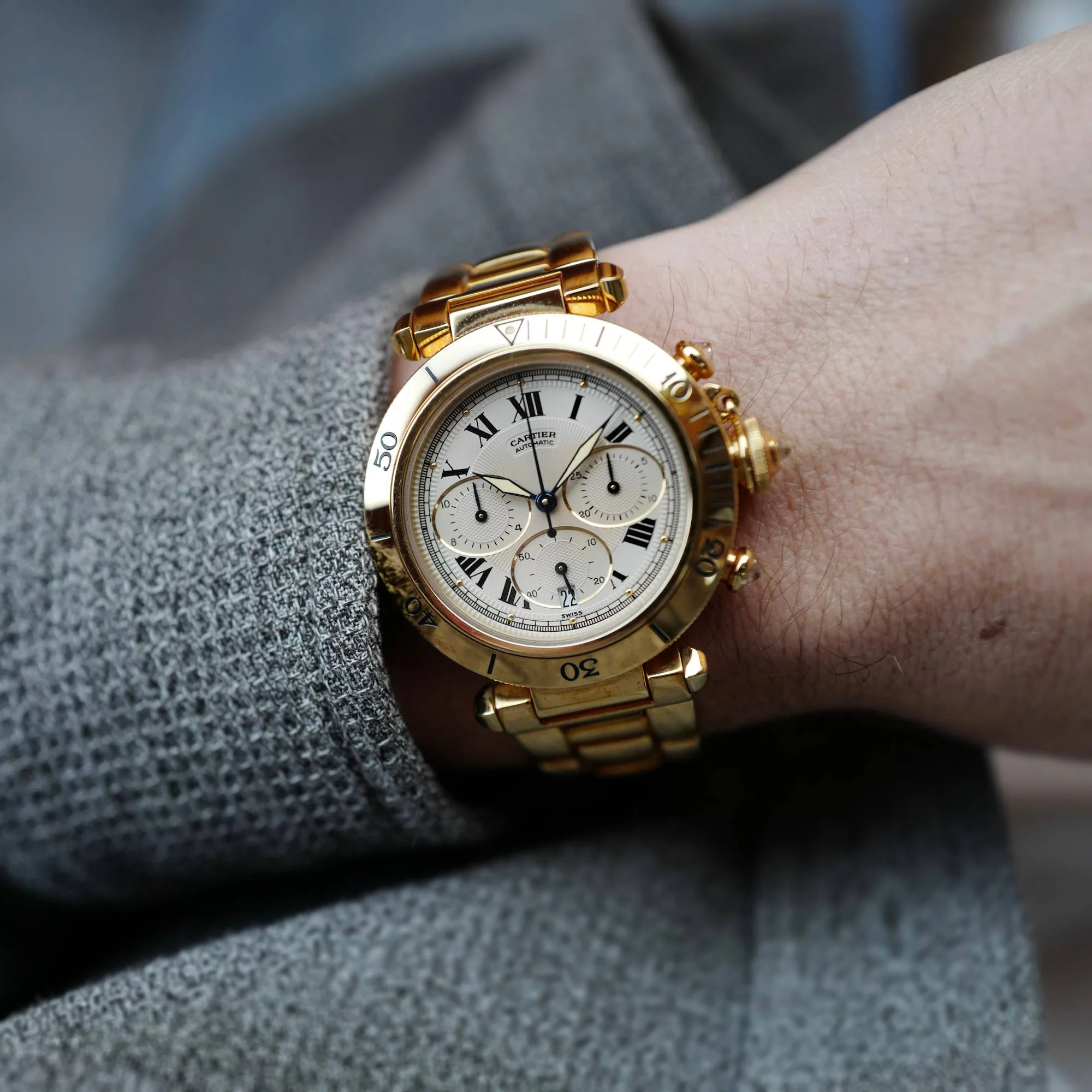 Cartier Yellow Gold Pasha de Cartier Prongeur Ref. 2111 - Image 2