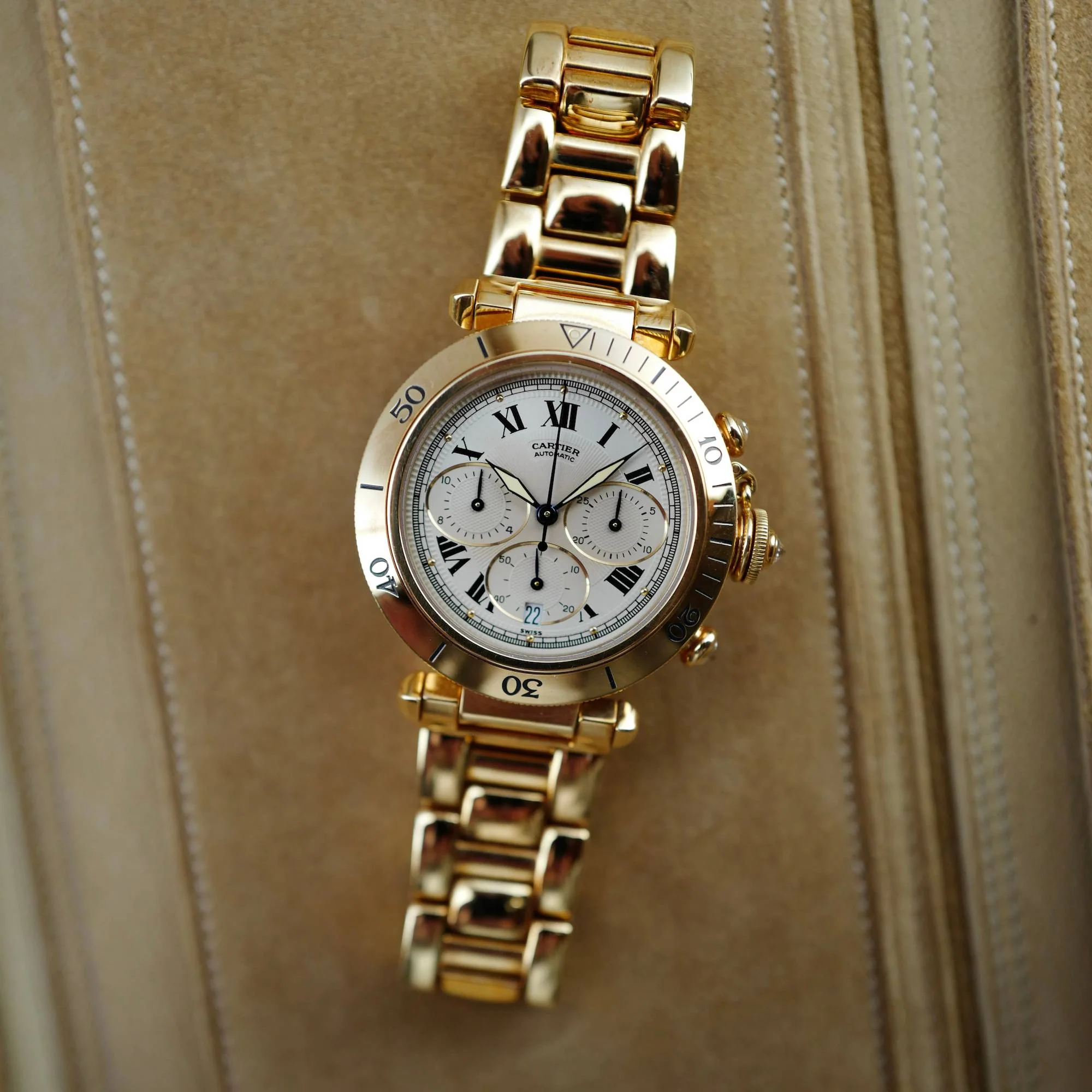 Cartier Yellow Gold Pasha de Cartier Prongeur Ref. 2111 - Image 4