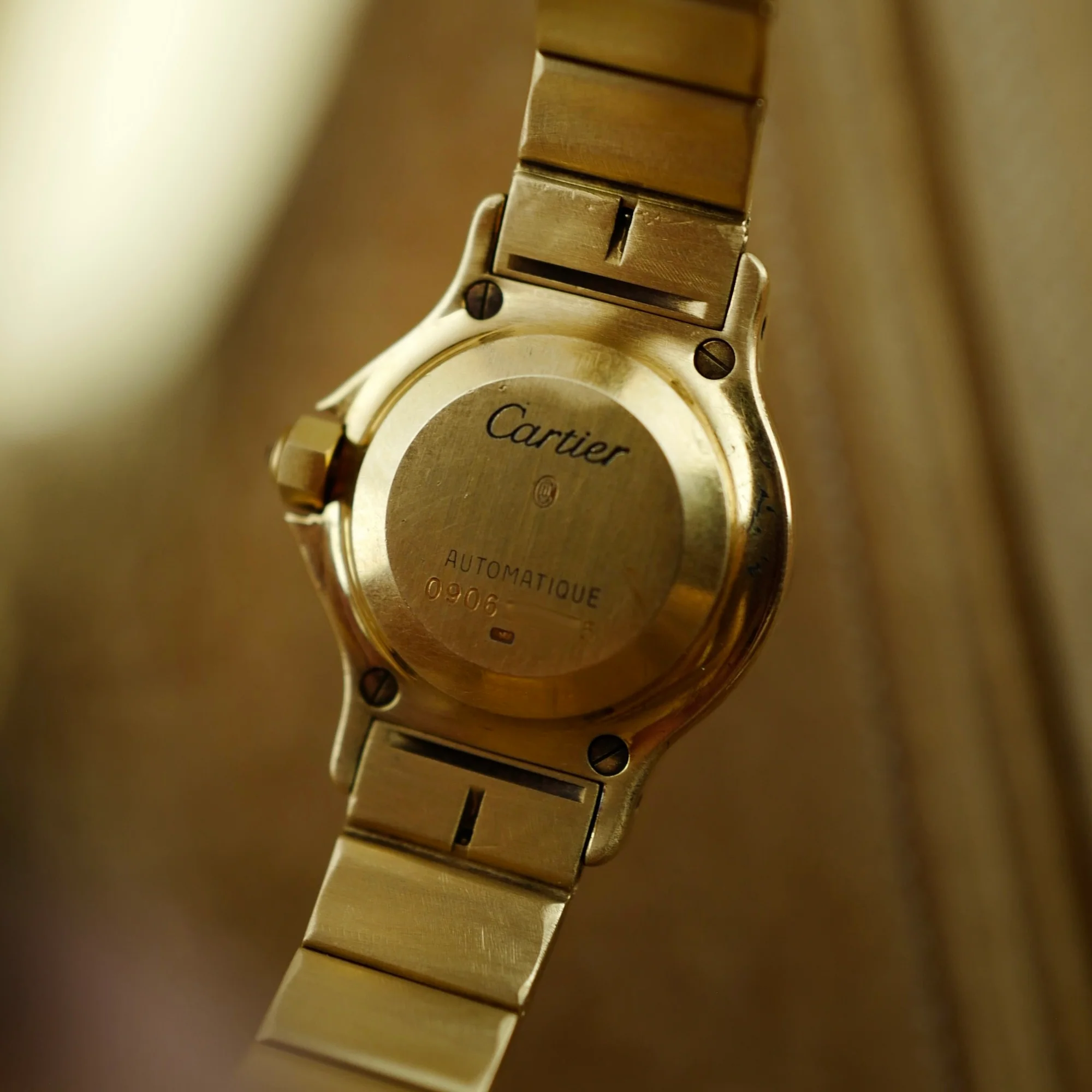 Cartier Yellow Gold Round Santos Ref. 0906 with Red Dial and Diamond Markers - Image 7