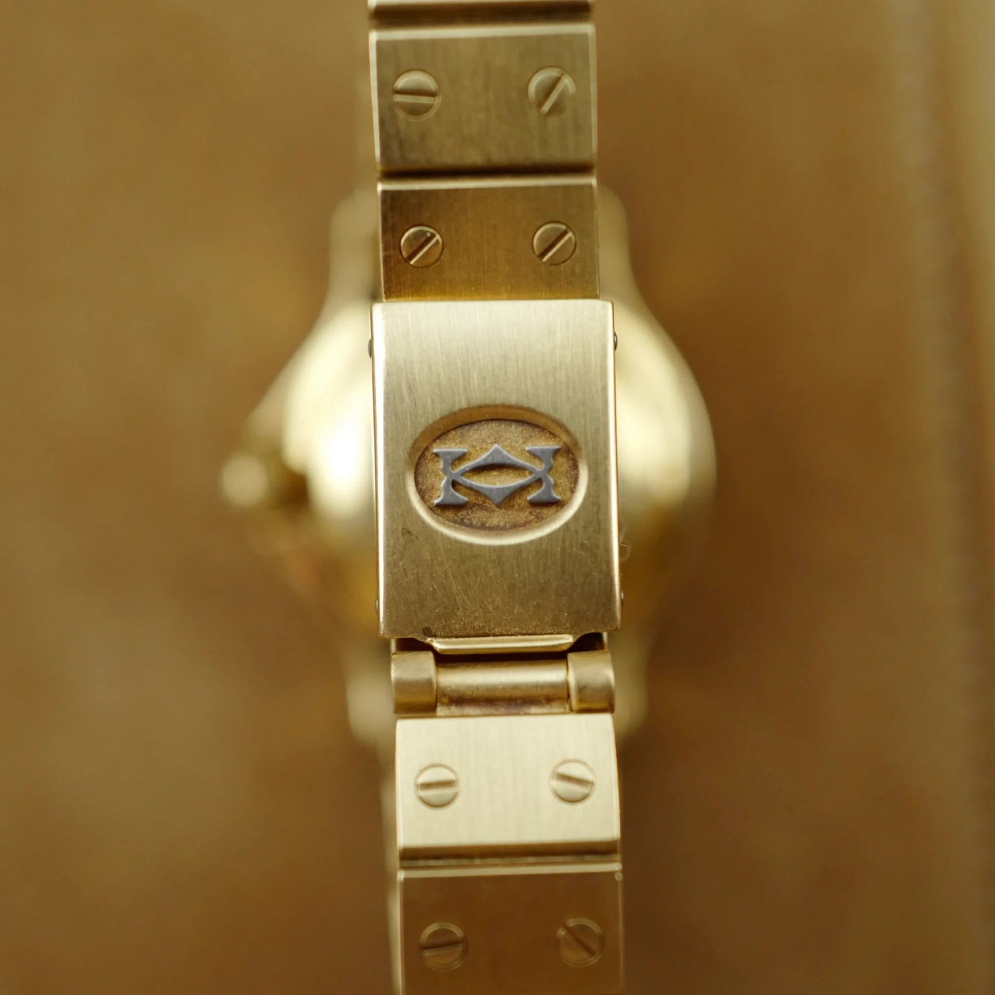 Cartier Yellow Gold Round Santos Ref. 0906 with Red Dial and Diamond Markers - Image 8