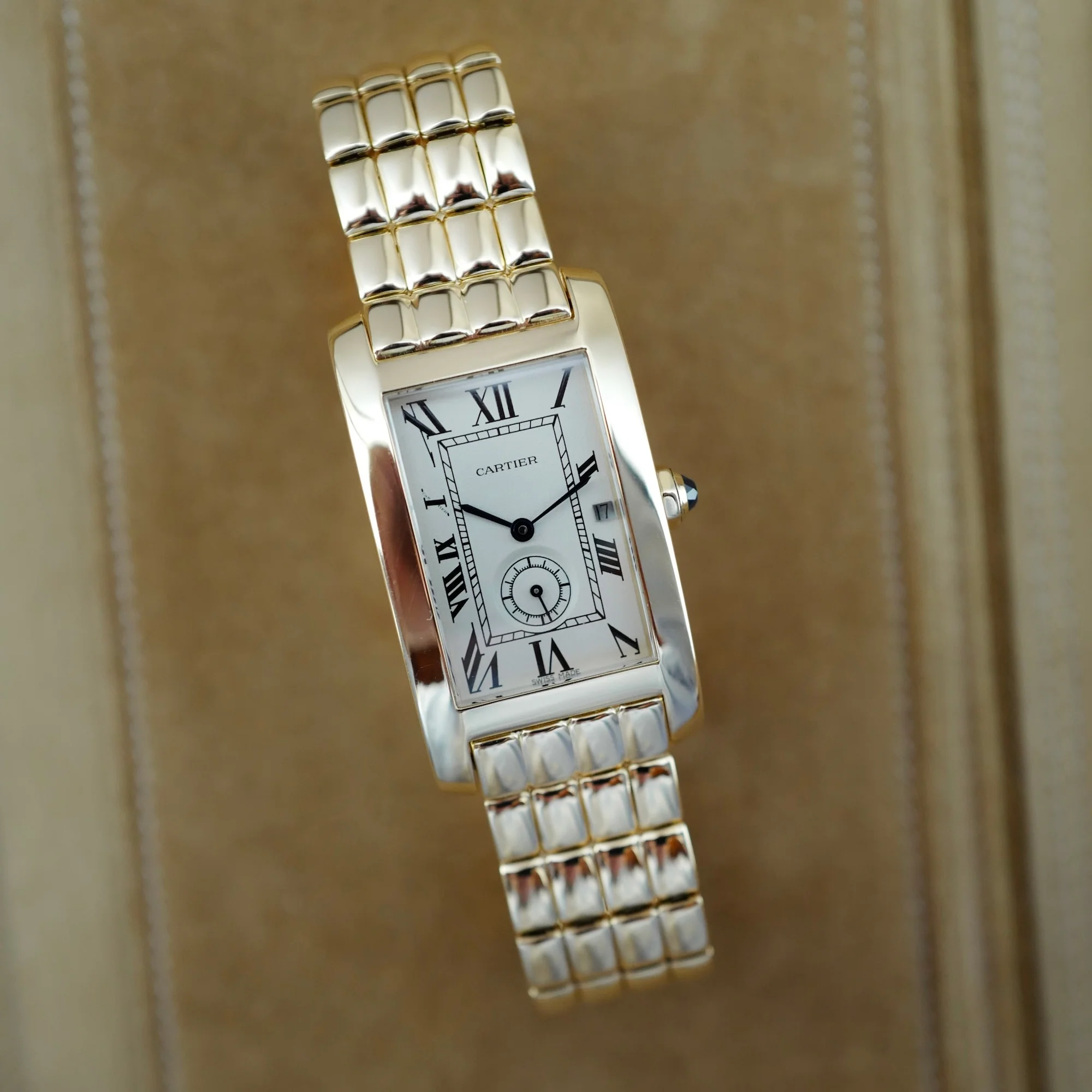 Cartier Yellow Gold Tank Americaine Ref. W26001C9 - Image 2