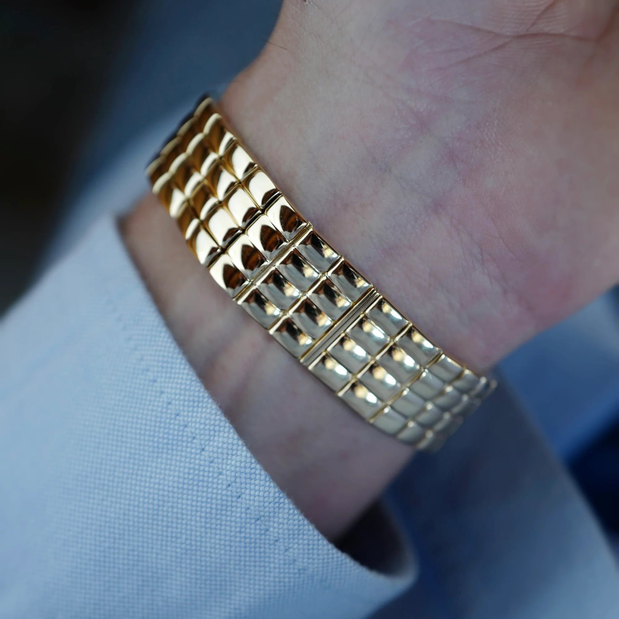 Cartier Yellow Gold Tank Americaine Ref. W26001C9 - Image 8