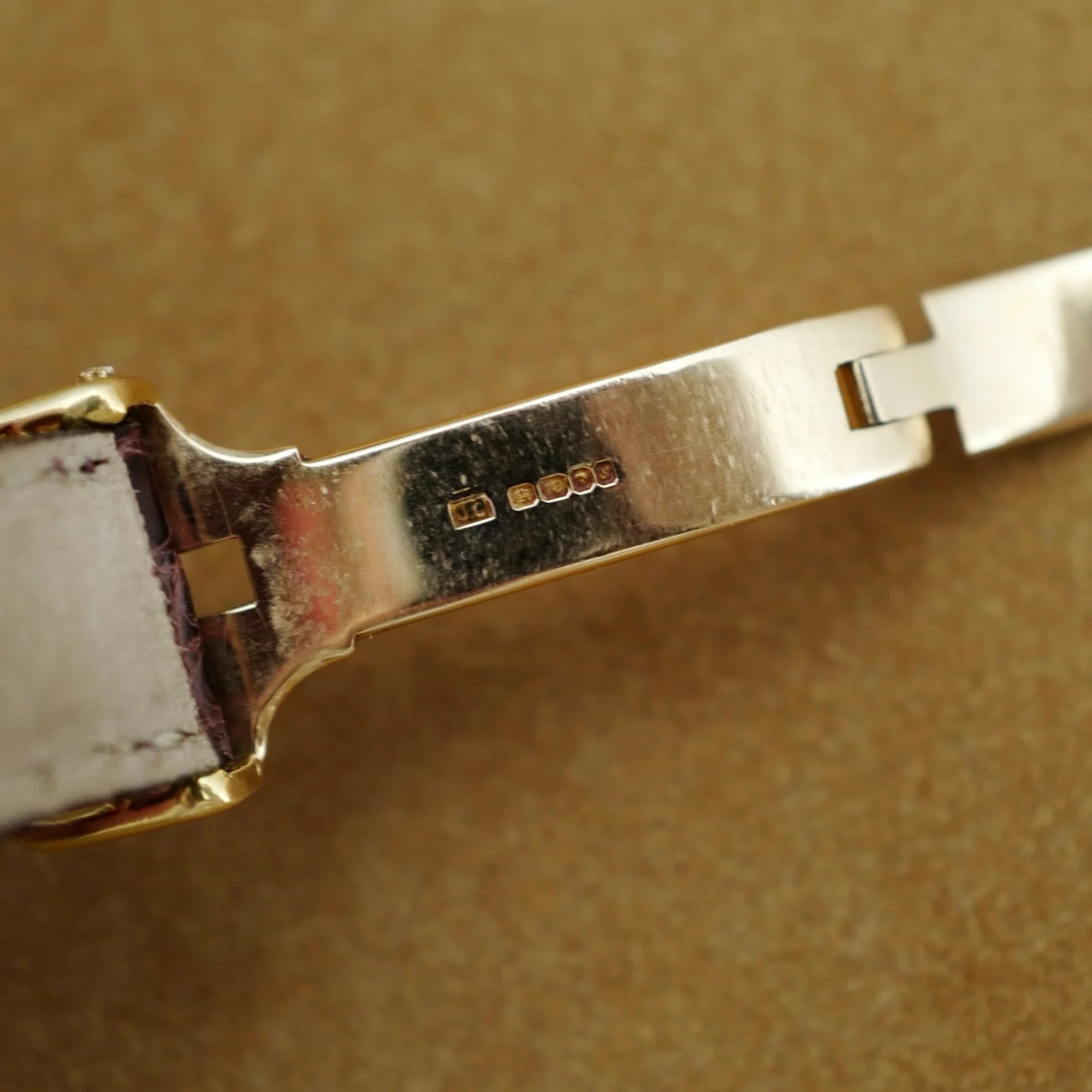 Cartier Yellow Gold Tank London - Image 6