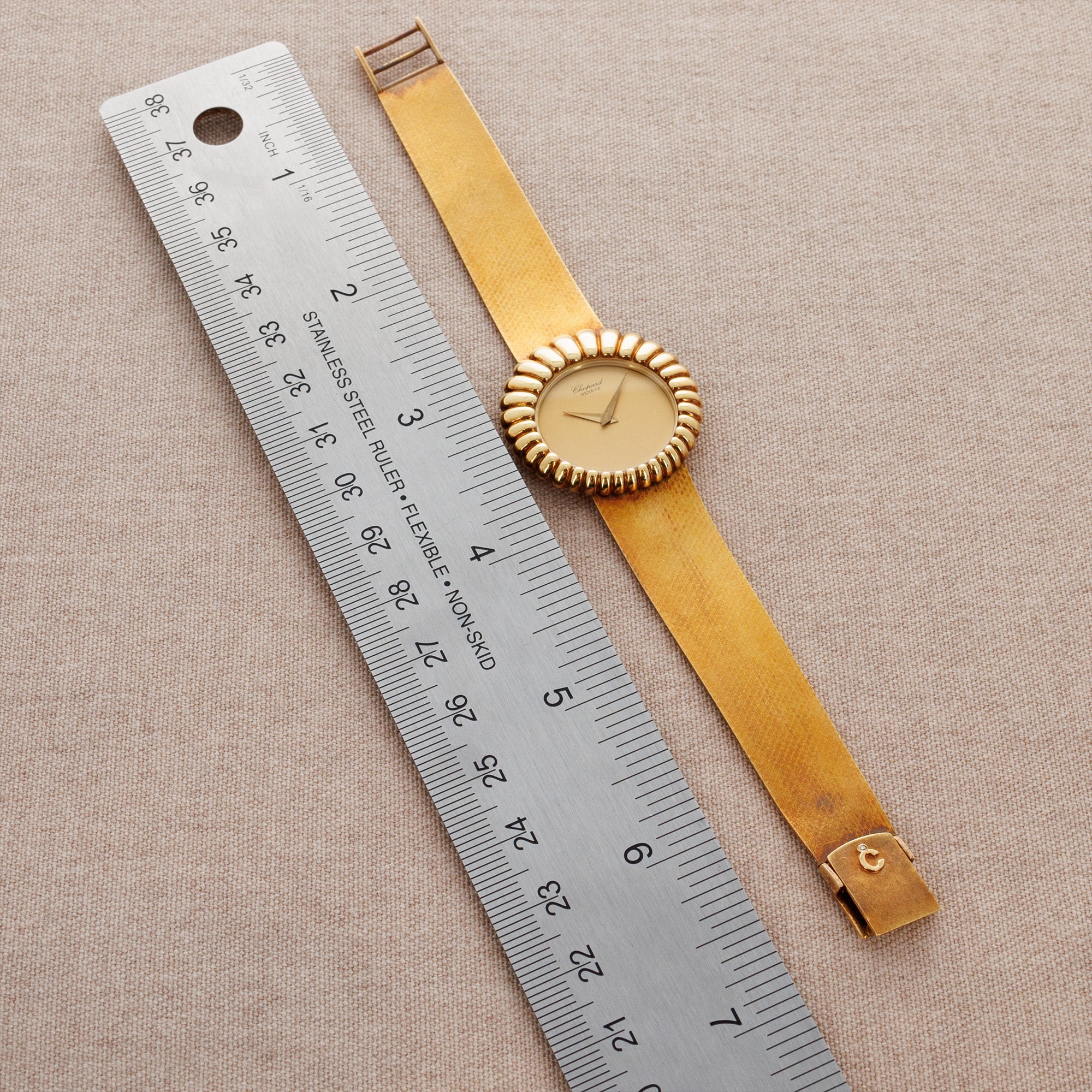 Chopard Yellow Gold Bracelet Scallop Watch Ref. 4029 - Image 5