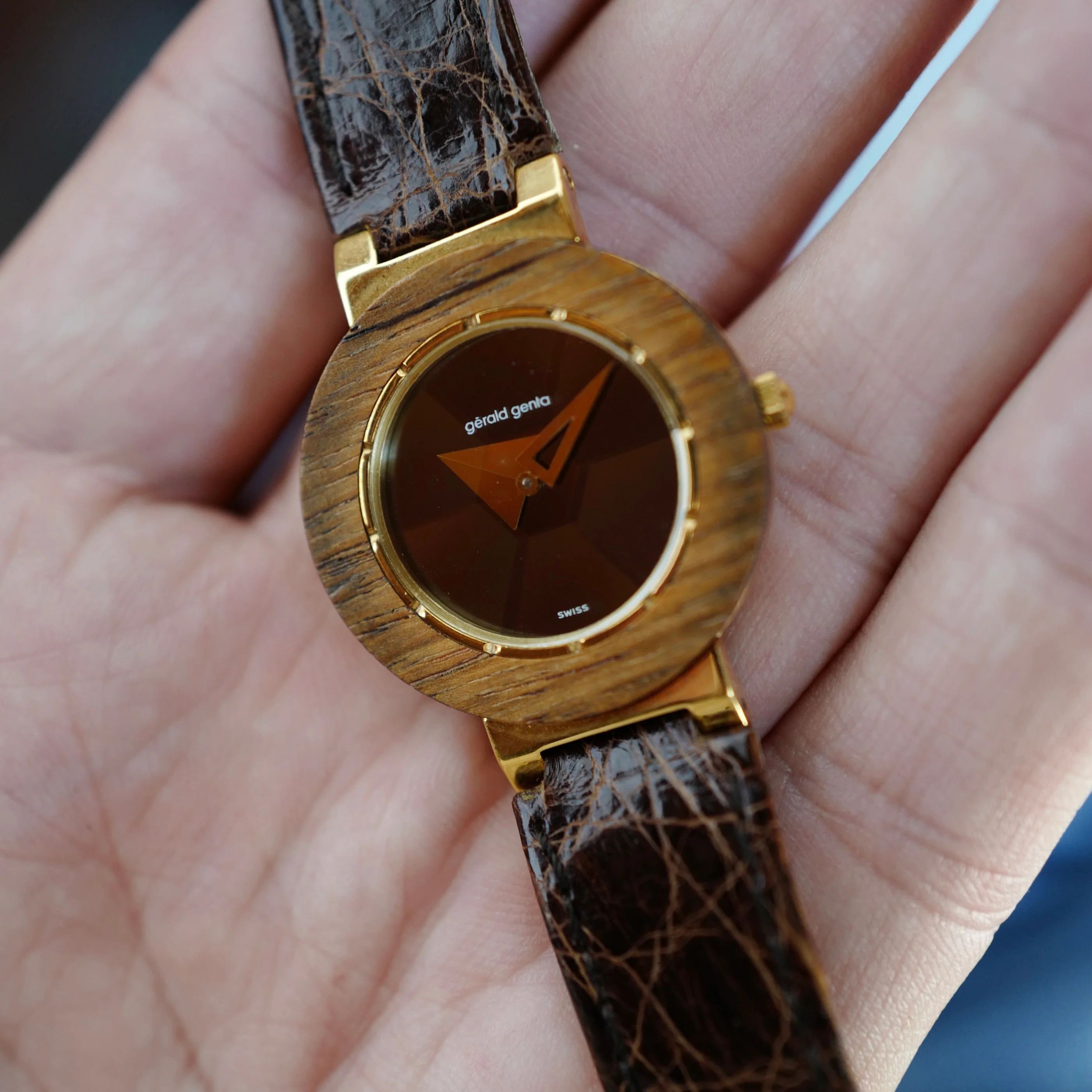 Gerald Genta Yellow Gold and Wood Watch Ref. G 3114.7 (New Arrival) - Image 5