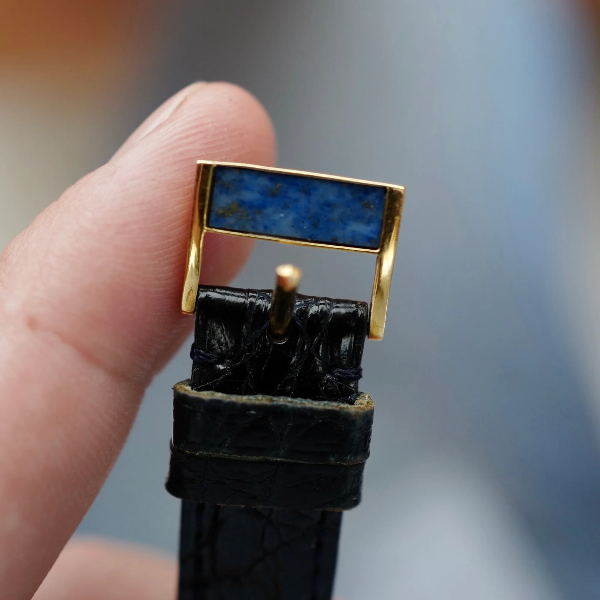 Gucci Yellow Gold and Lapis Square Watch - Image 6