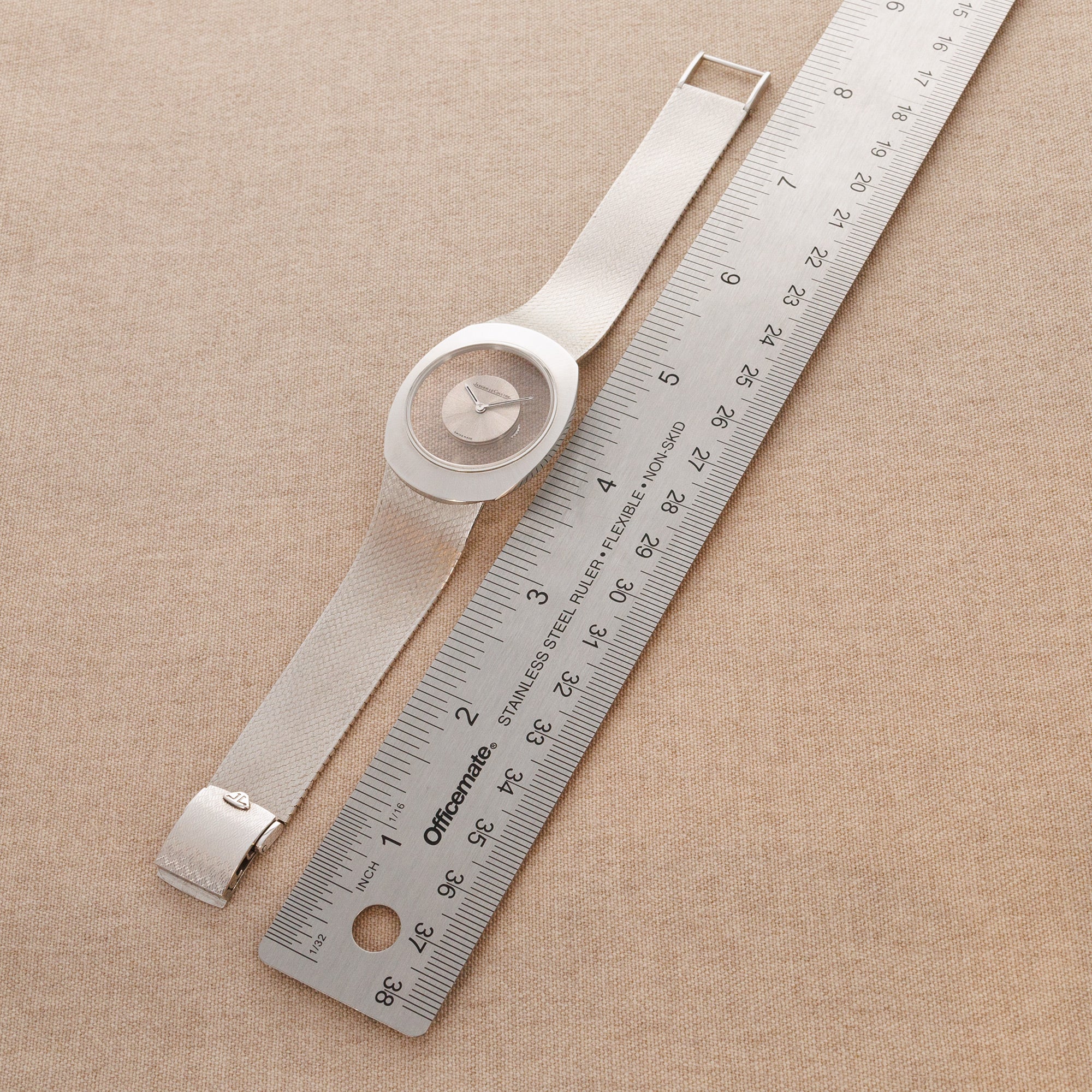 Jaeger LeCoultre White Gold Tonneau Mystery - Image 5