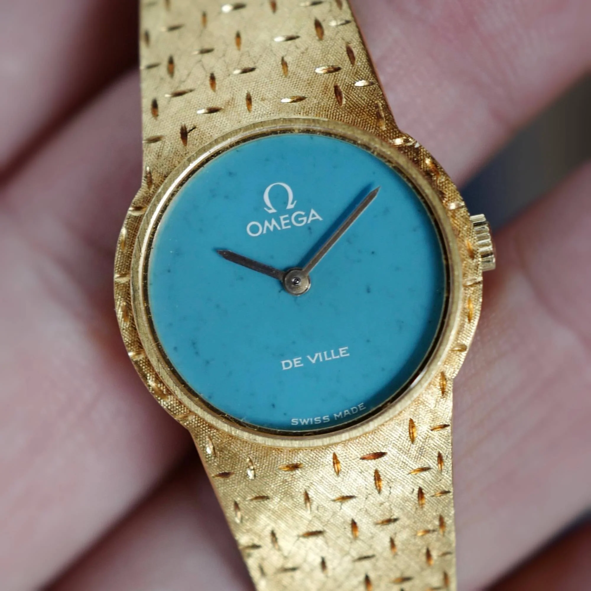 Omega Yellow Gold DeVille Watch Ref. 7257 with Turquoise Dial - Image 4
