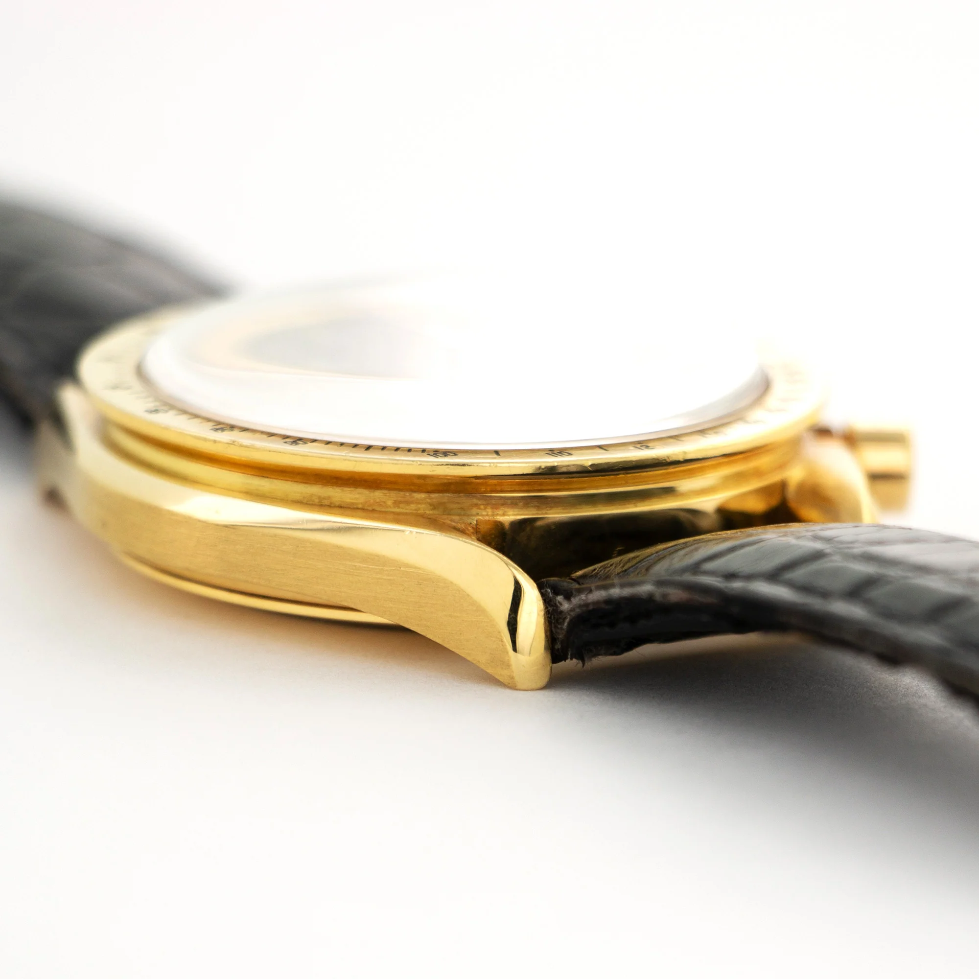 Omega Yellow Gold Speedmaster Watch - Image 3