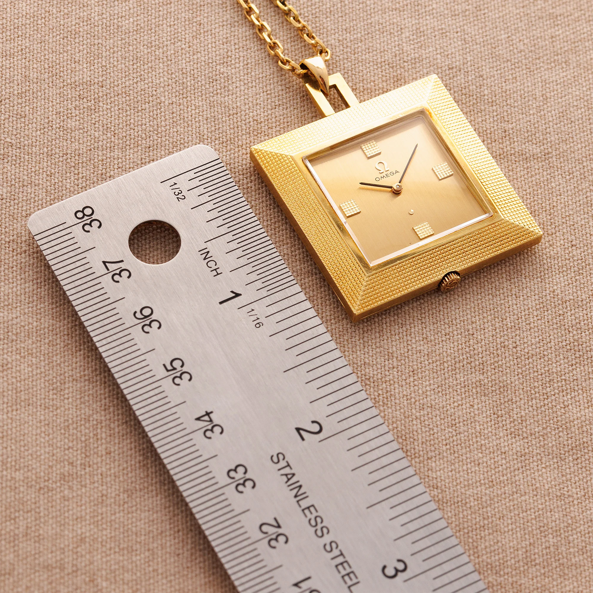 Omega Yellow Gold Square Pocket Watch Ref. 1715 - Image 4