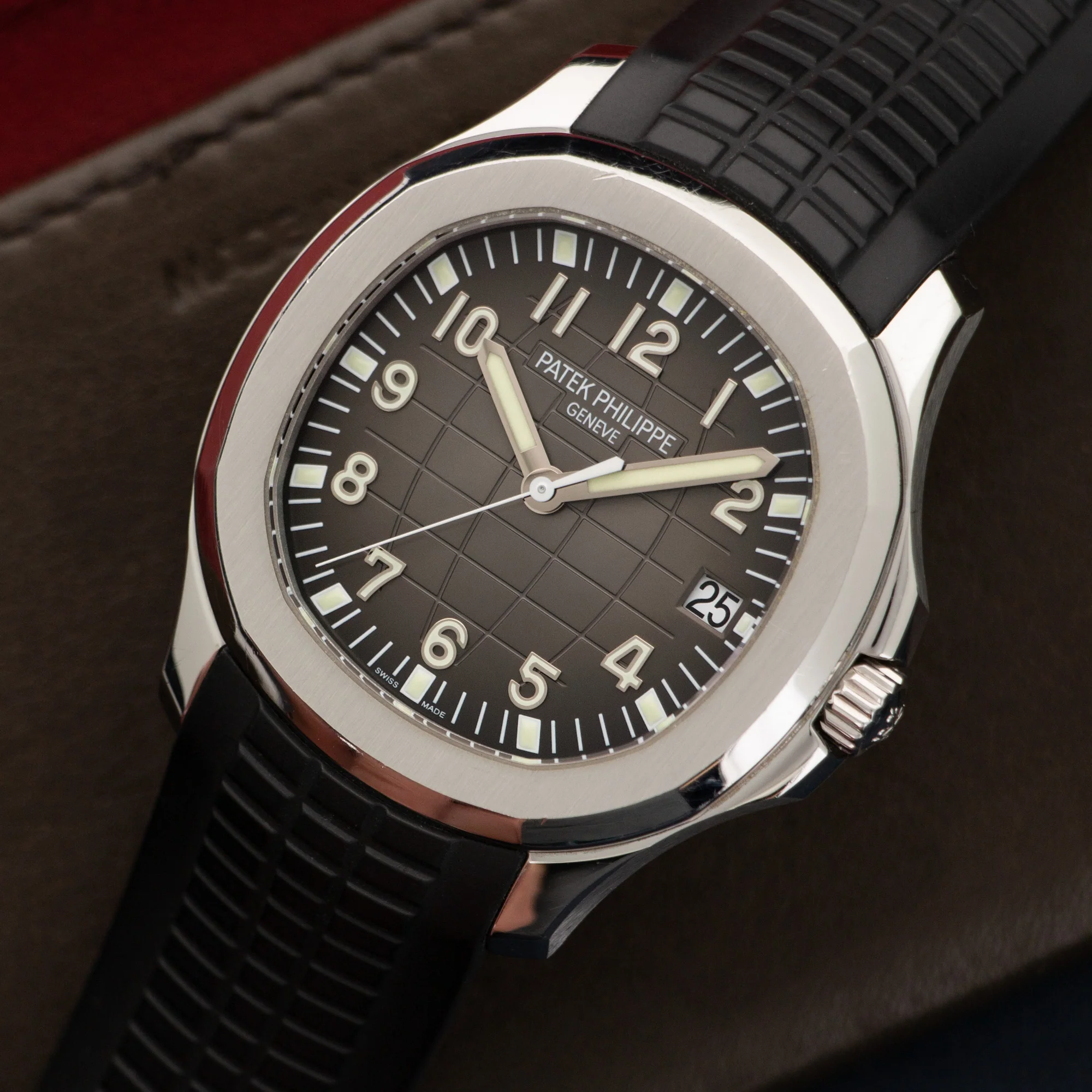 Patek Philippe Aquanaut Jumbo Automatic Watch Ref. 5167 - Image 2