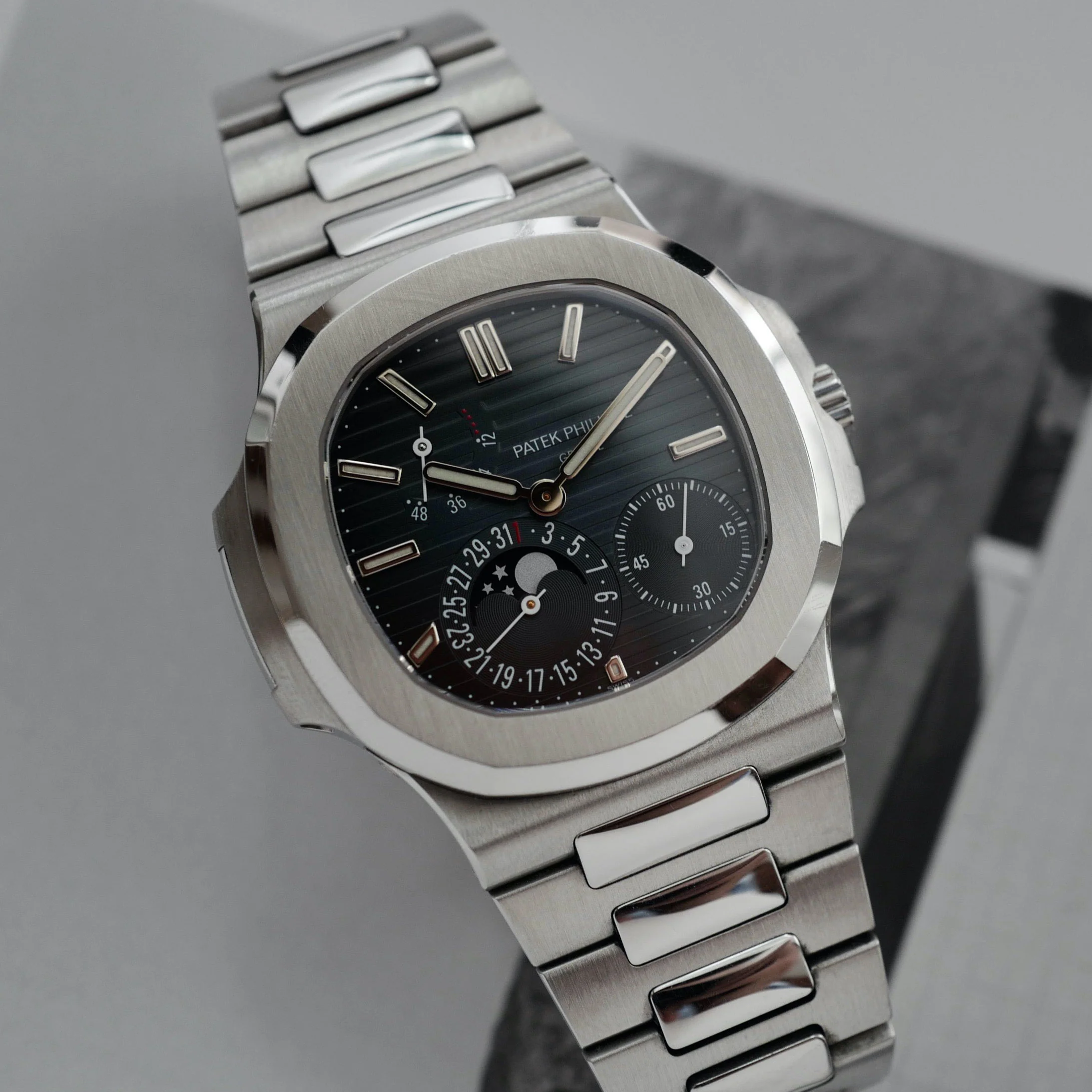 Patek Philippe Nautilus Moonphase Watch Ref. 5712 - Image 6