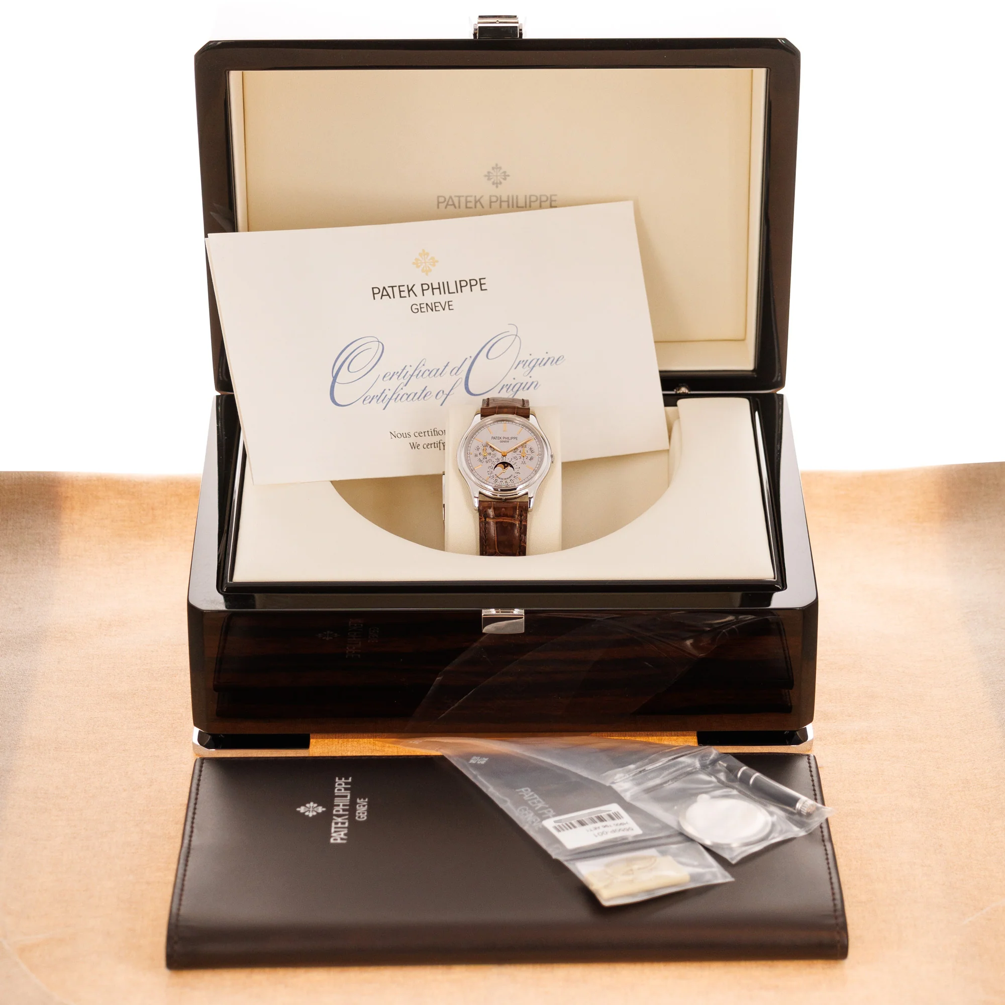 Patek Philippe Platinum Advanced Research Ref. 5550 - Image 9