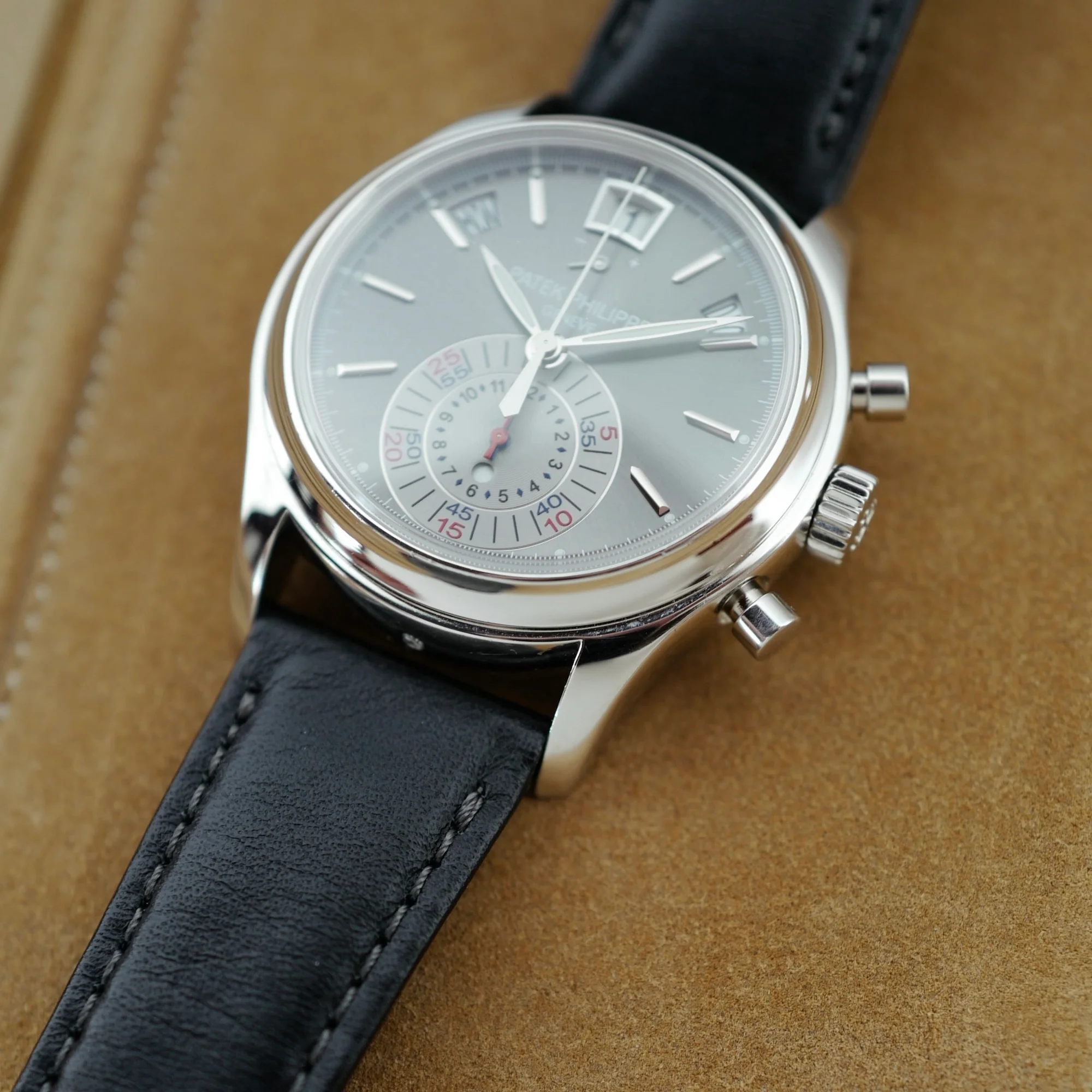 Patek Philippe Platinum Annual Calendar Chronograph Ref. 5960 with Original Box and Papers - Image 7
