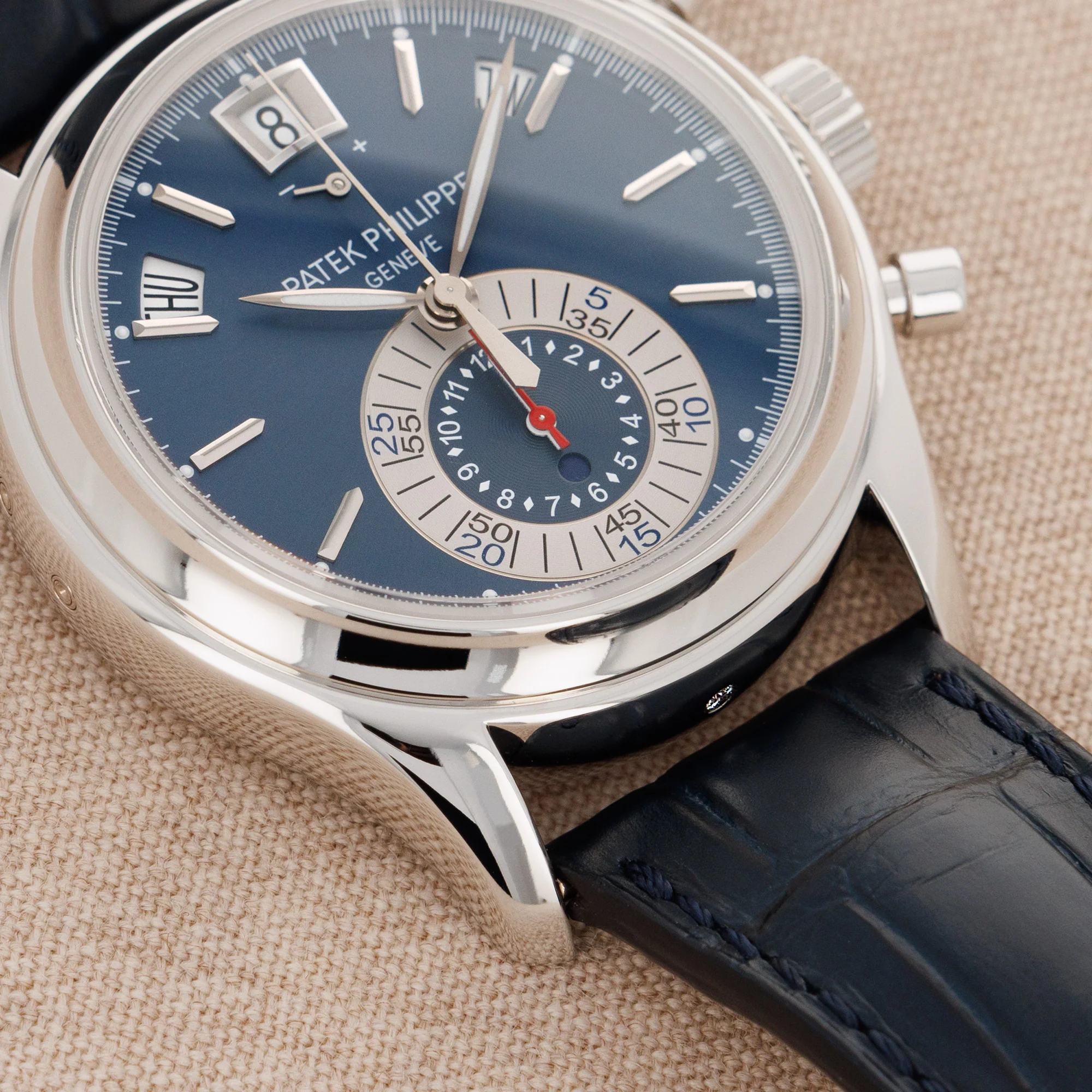 Patek Philippe Platinum Annual Calendar Chronograph Ref. 5960P - Image 4