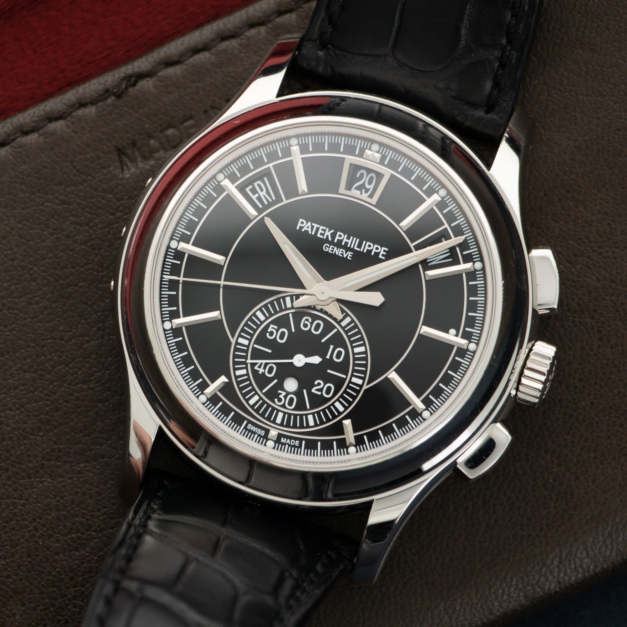 Patek Philippe Platinum Annual Calender Chronograph Watch Ref. 5905 - Image 2