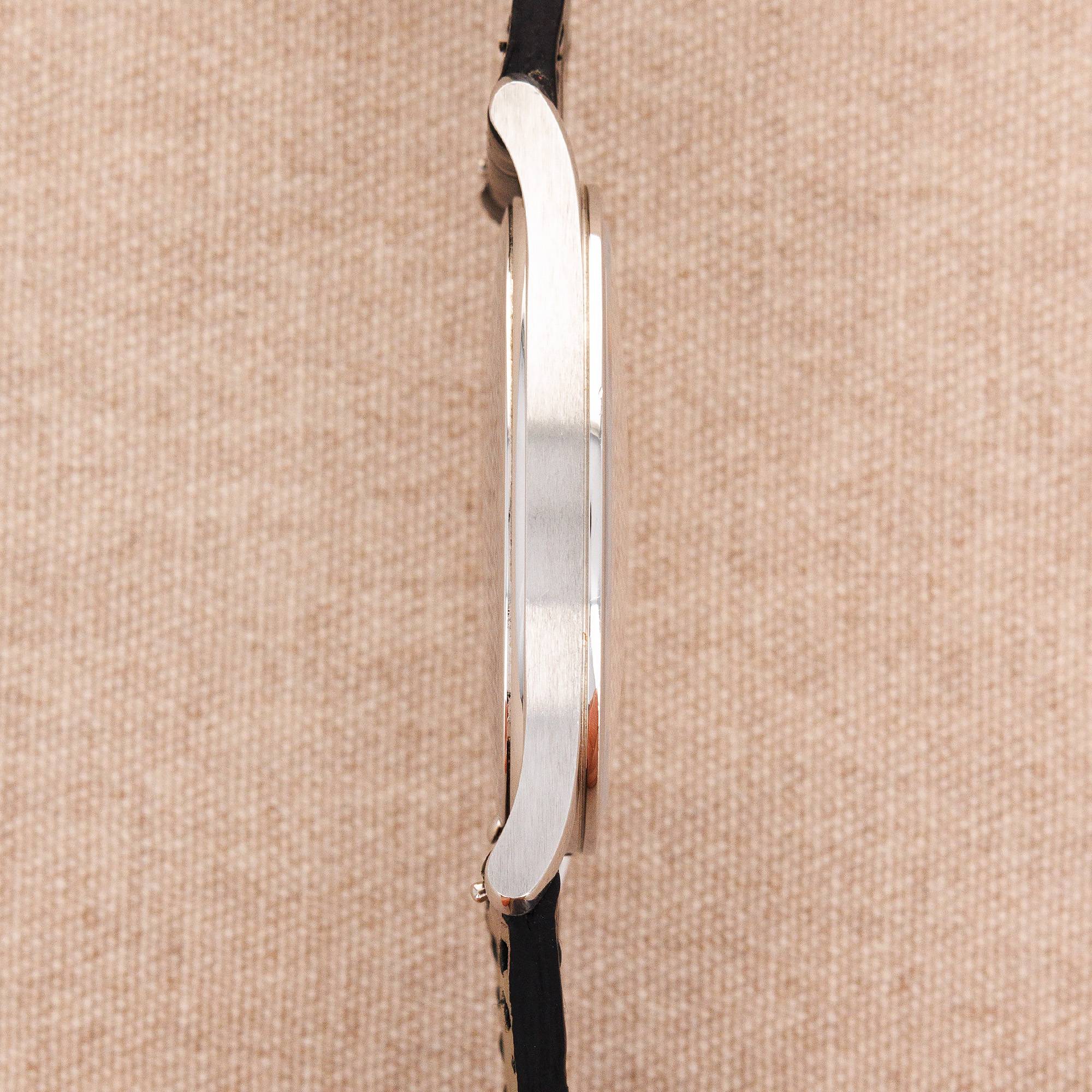 Patek Philippe Platinum Calatrava Watch Ref. 5196 - Image 5