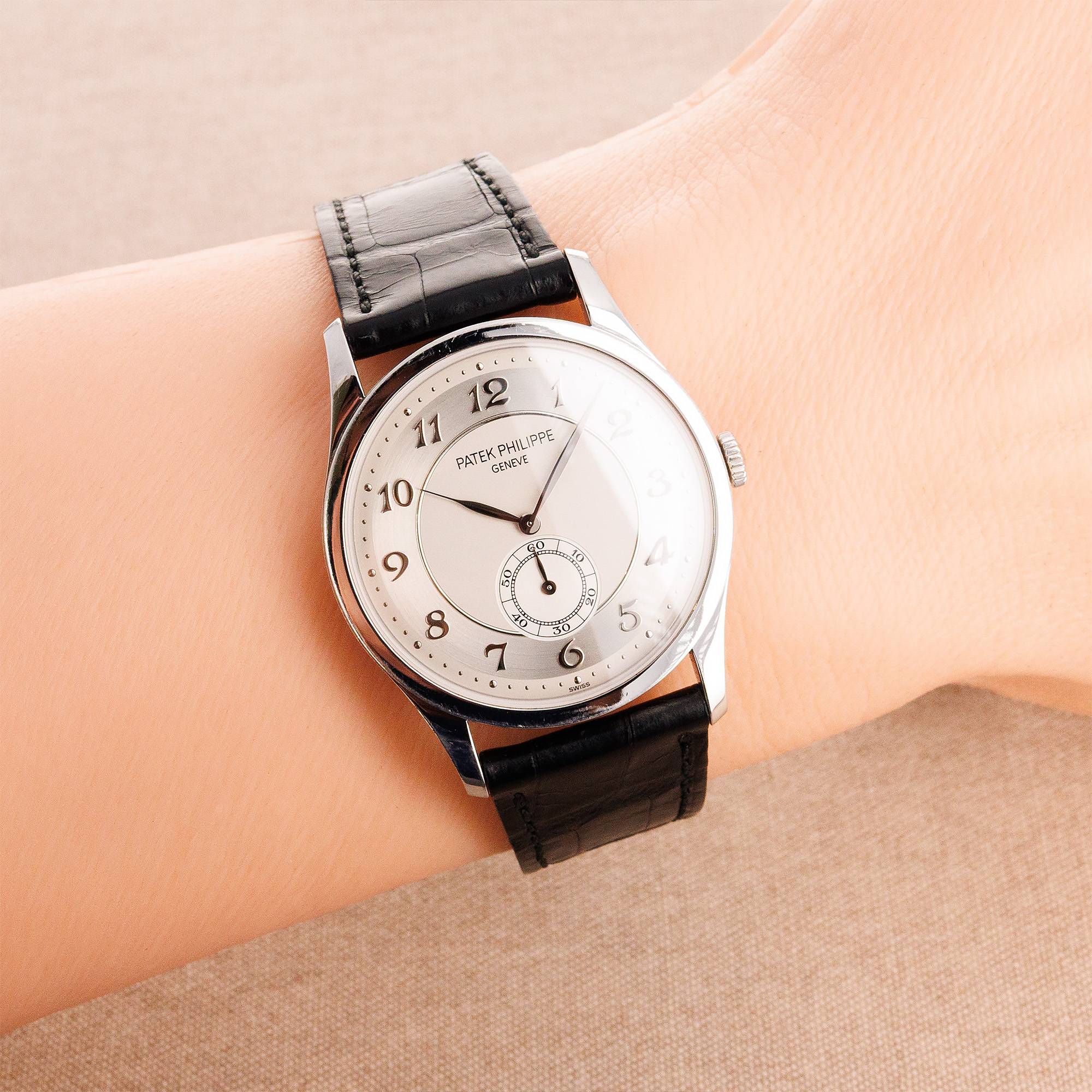 Patek Philippe Platinum Calatrava Watch Ref. 5196 - Image 7