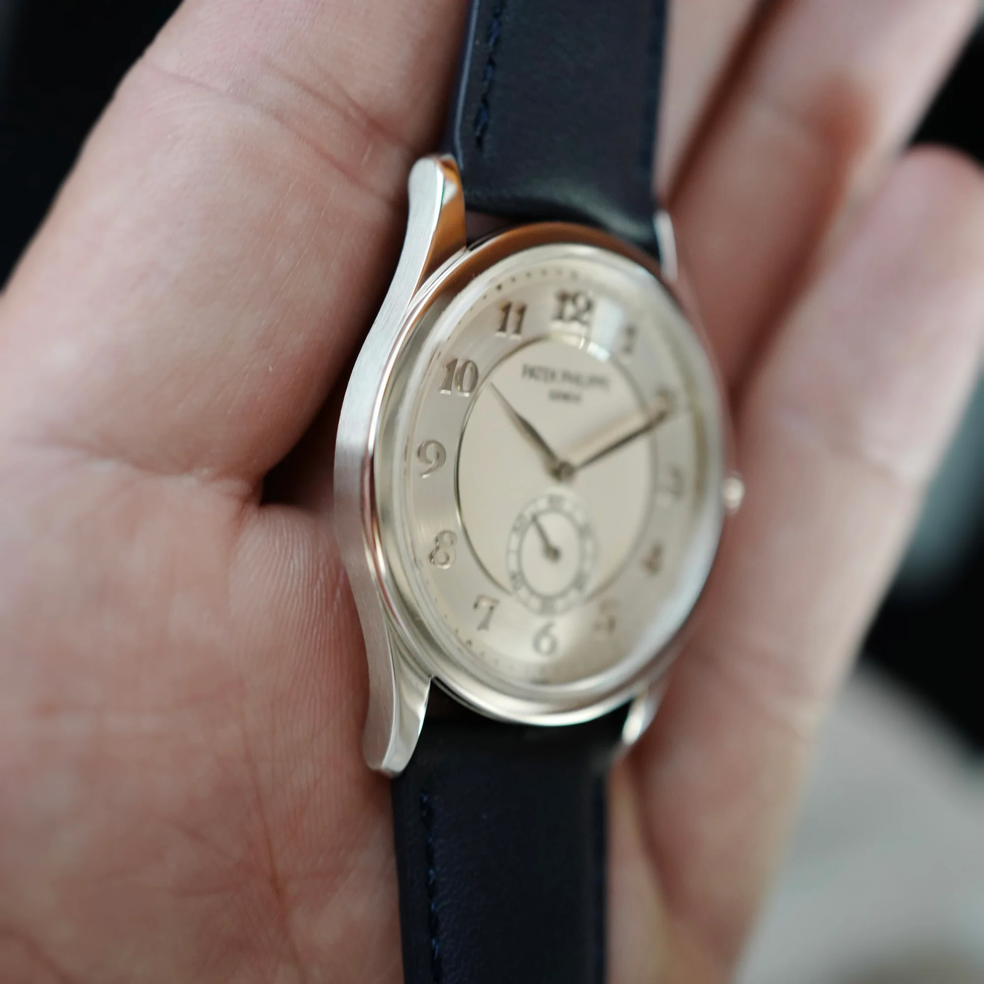 Patek Philippe Platinum Calatrava Watch Ref. 5196 (New Arrival) - Image 5