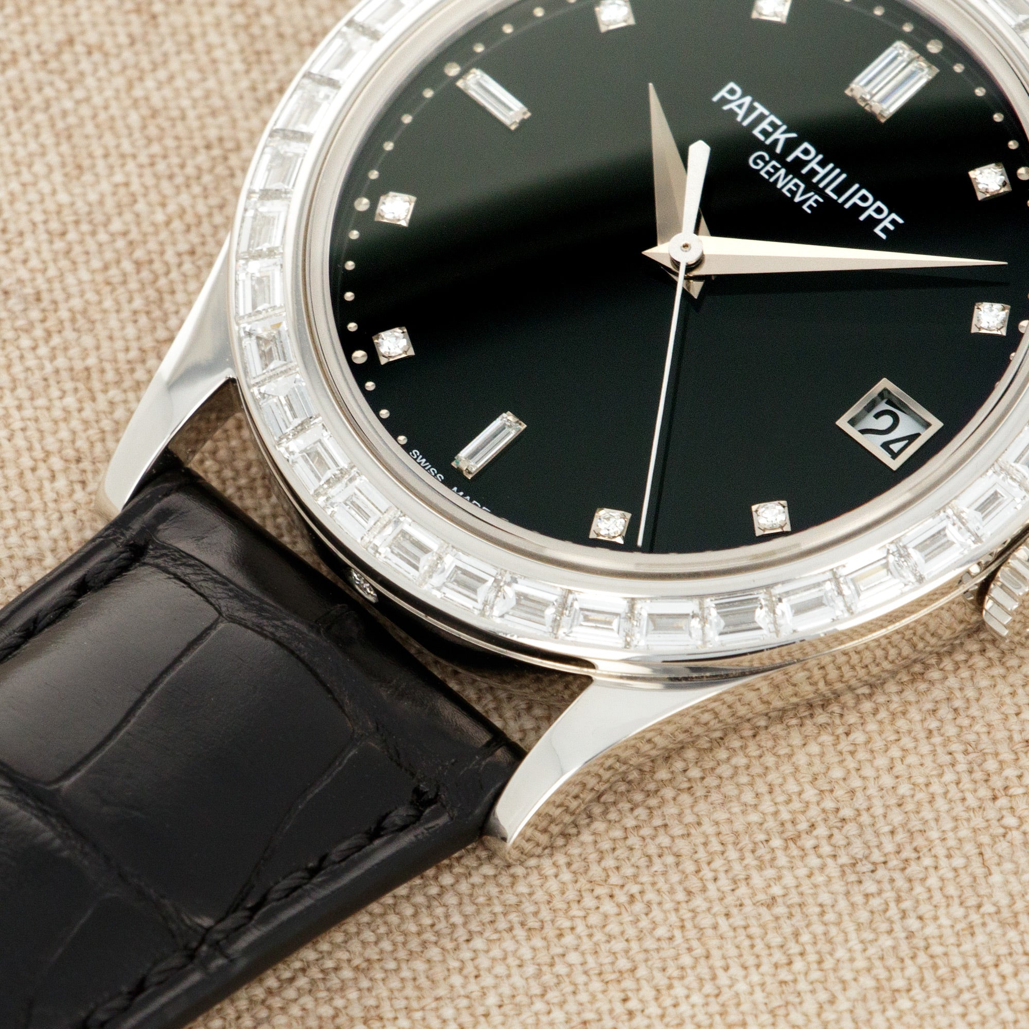 Patek Philippe Platinum Calatrava Watch Ref. 5298 with Baguette Diamonds - Image 4