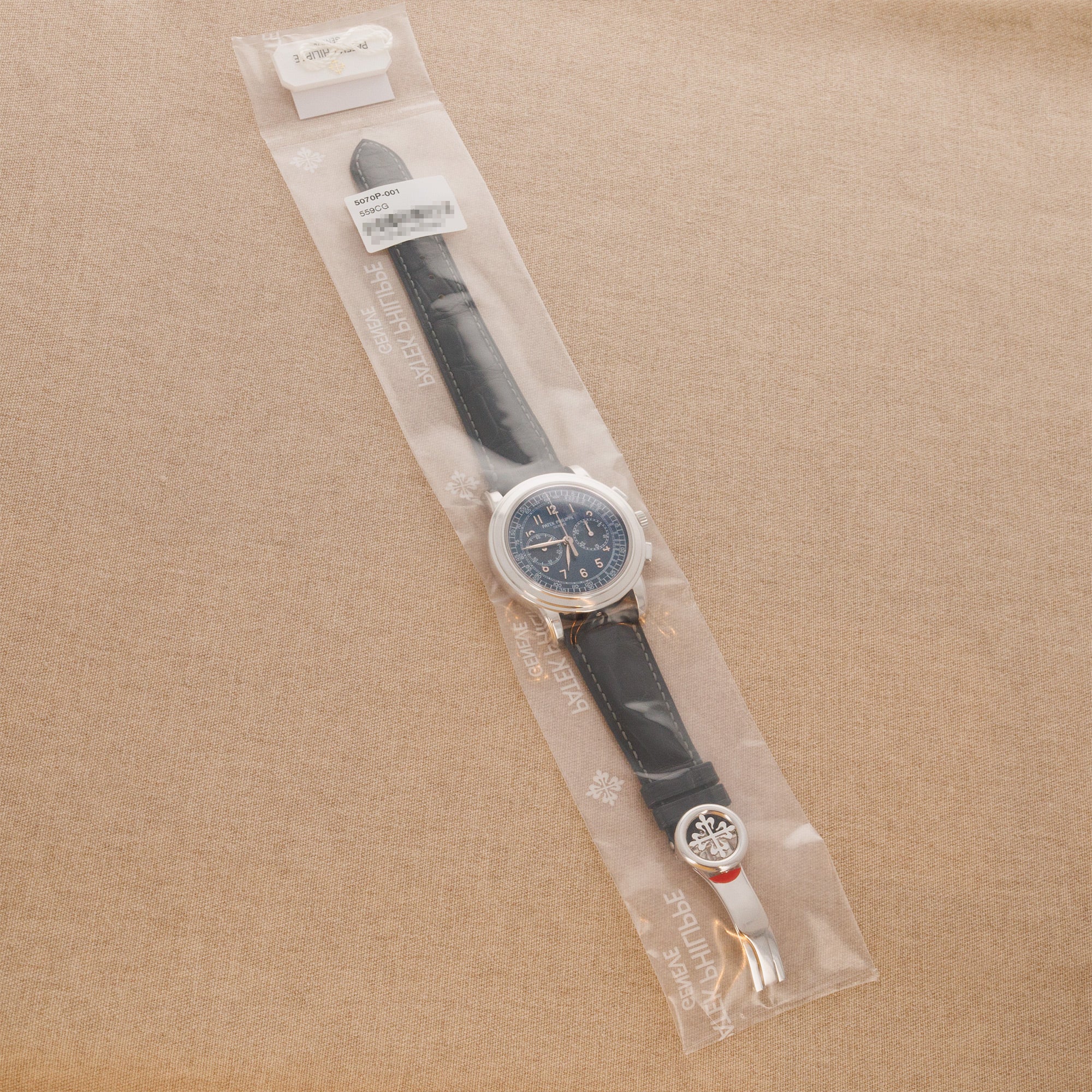 Patek Philippe Platinum Chronograph Watch Ref. 5070, Single Sealed - Image 4