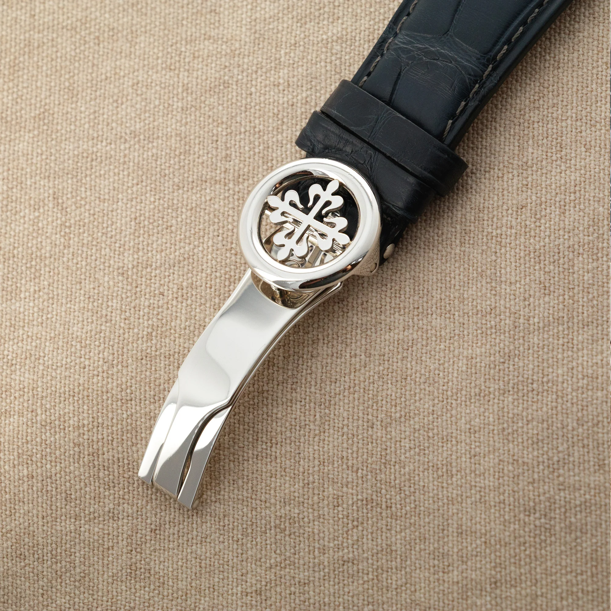 Patek Philippe Platinum Chronograph Watch Ref. 5070 - Image 8