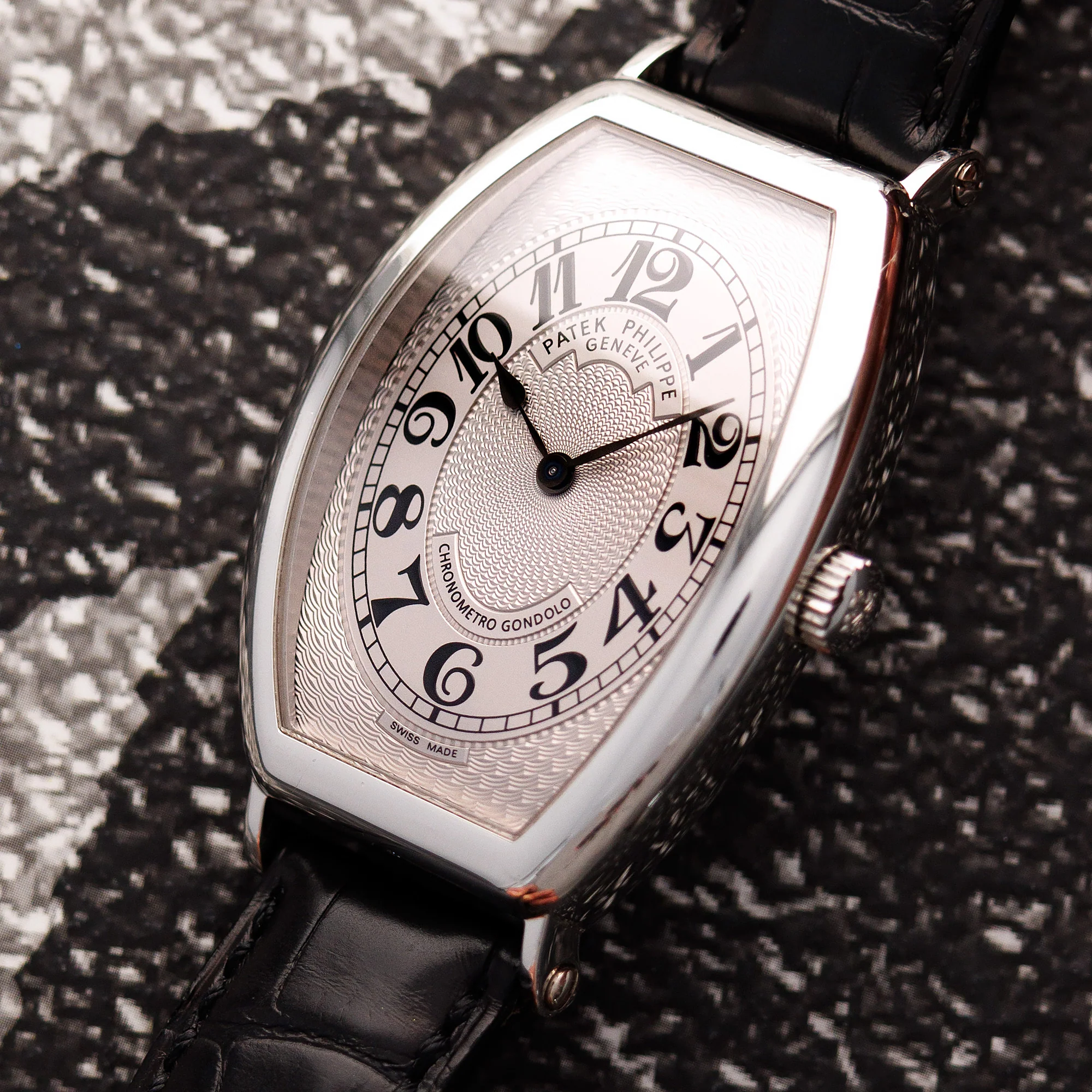 Patek Philippe Platinum Gondolo Ref. 5098 - Image 2