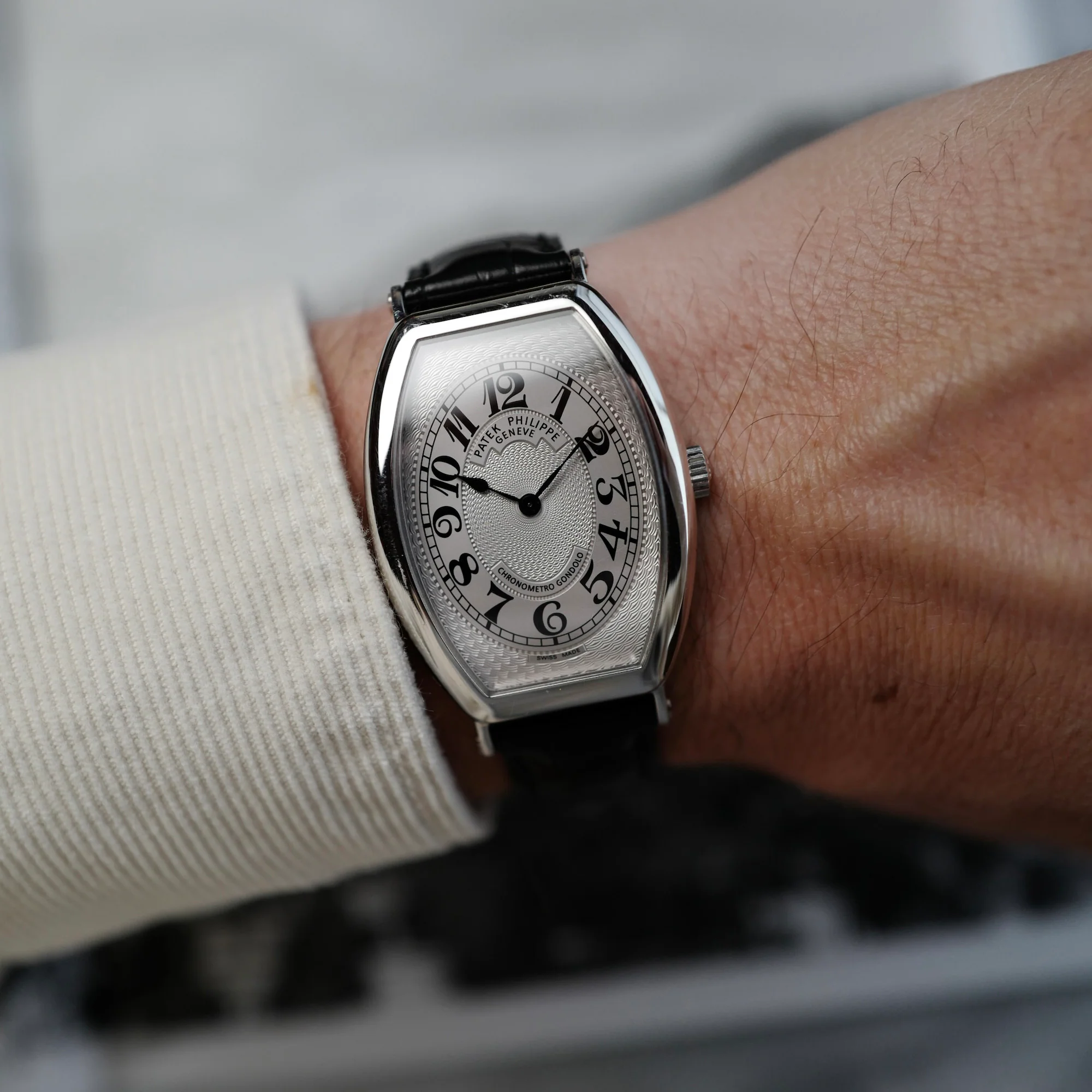 Patek Philippe Platinum Gondolo Ref. 5098 - Image 4