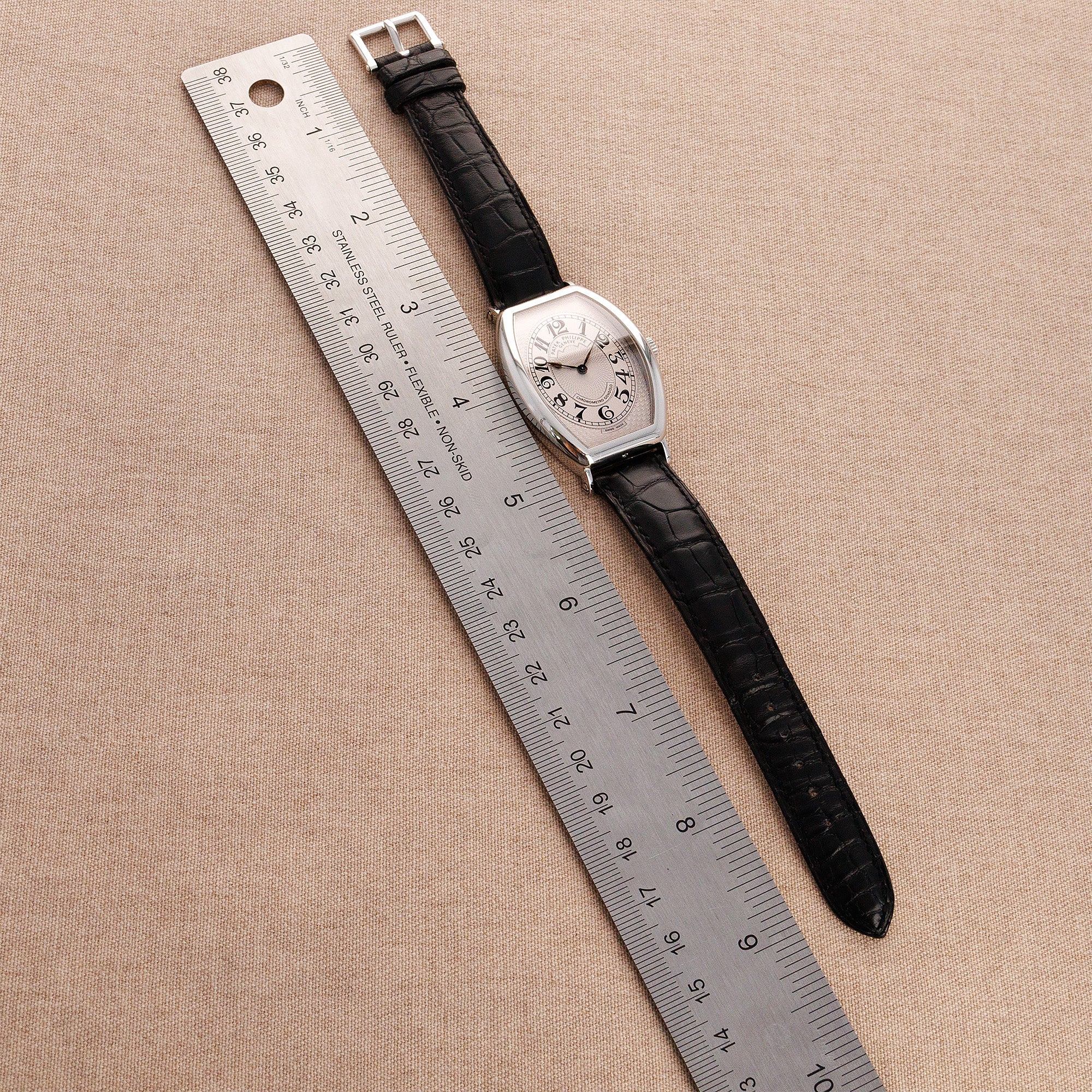 Patek Philippe Platinum Gondolo Ref. 5098 - Image 8