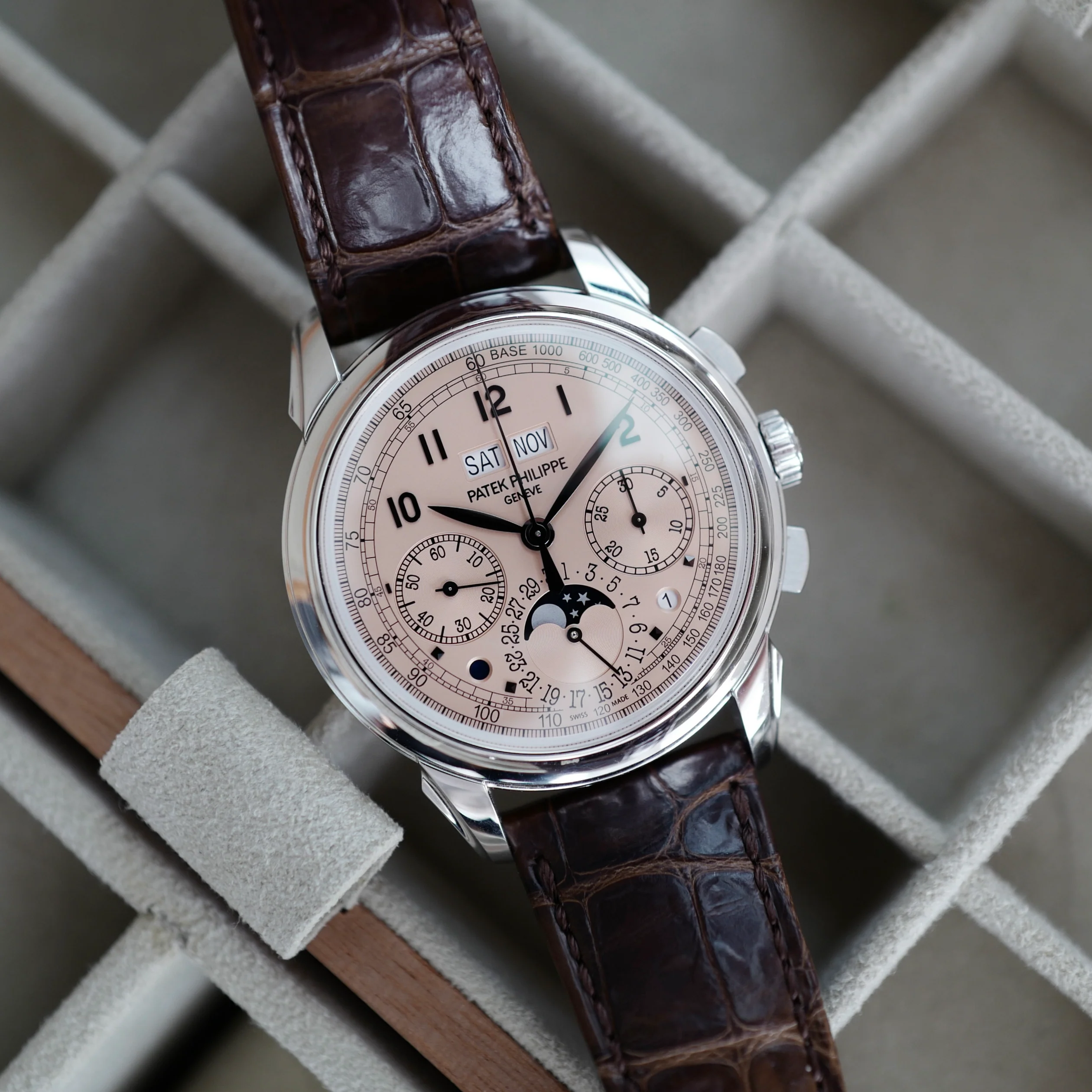 Patek Philippe Platinum Perpetual Calendar Chronograph, Ref. 5270P - Image 3