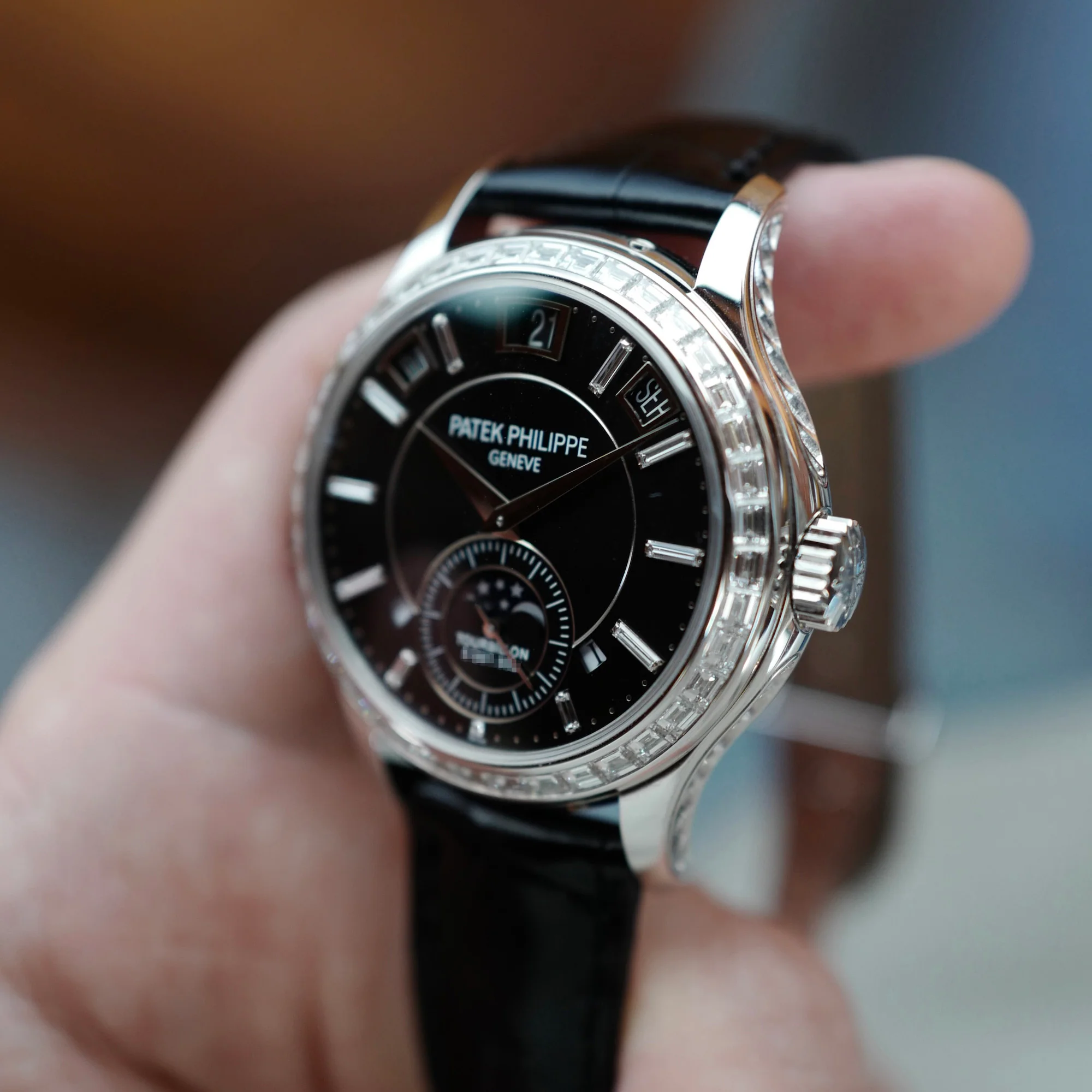 Patek Philippe Platinum Perpetual Calendar Minute Repeater Ref. 5307 - Image 4