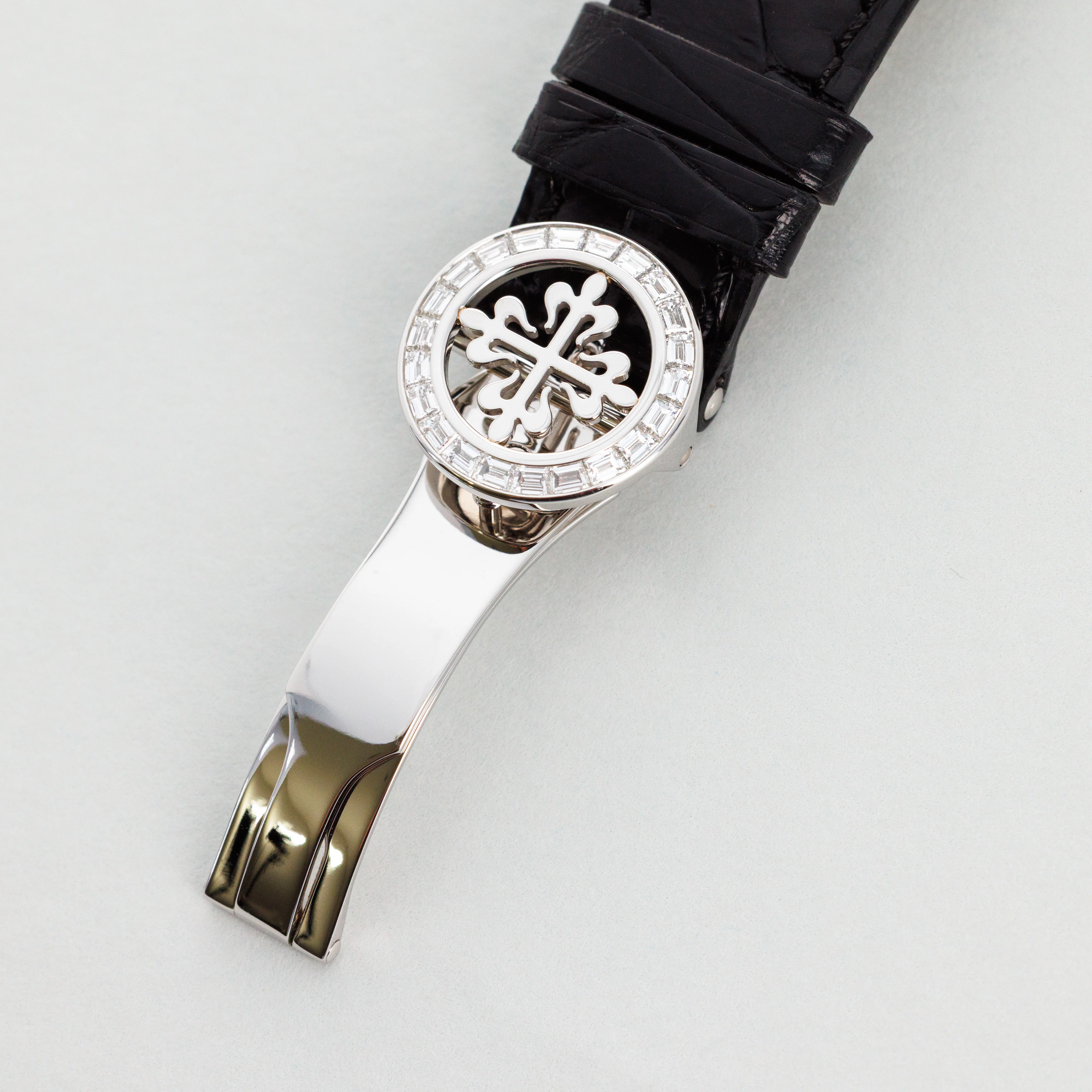 Patek Philippe Platinum Perpetual Calendar Minute Repeater Ref. 5307 - Image 7