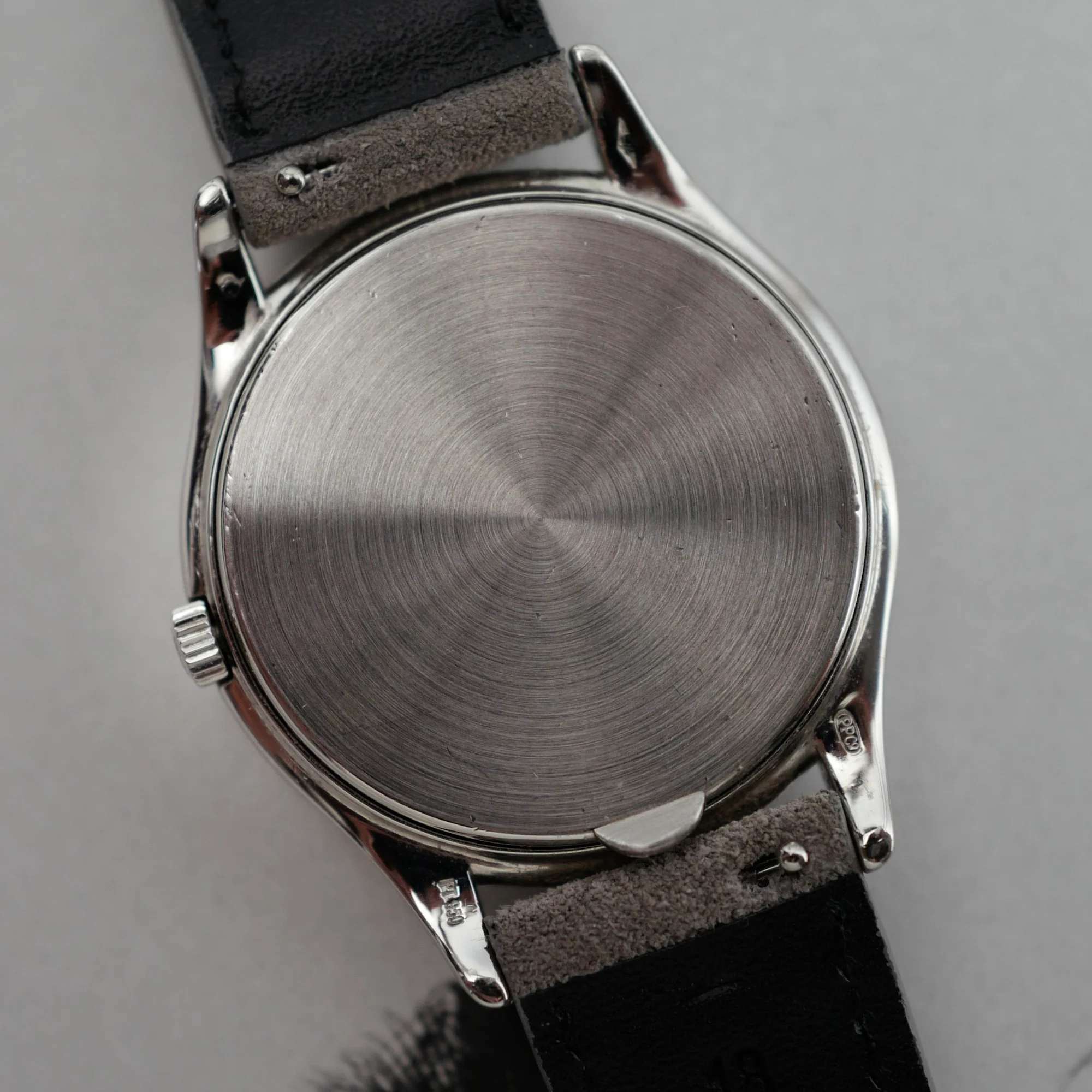 Patek Philippe Platinum Perpetual Calendar Ref. 3940 - Image 6