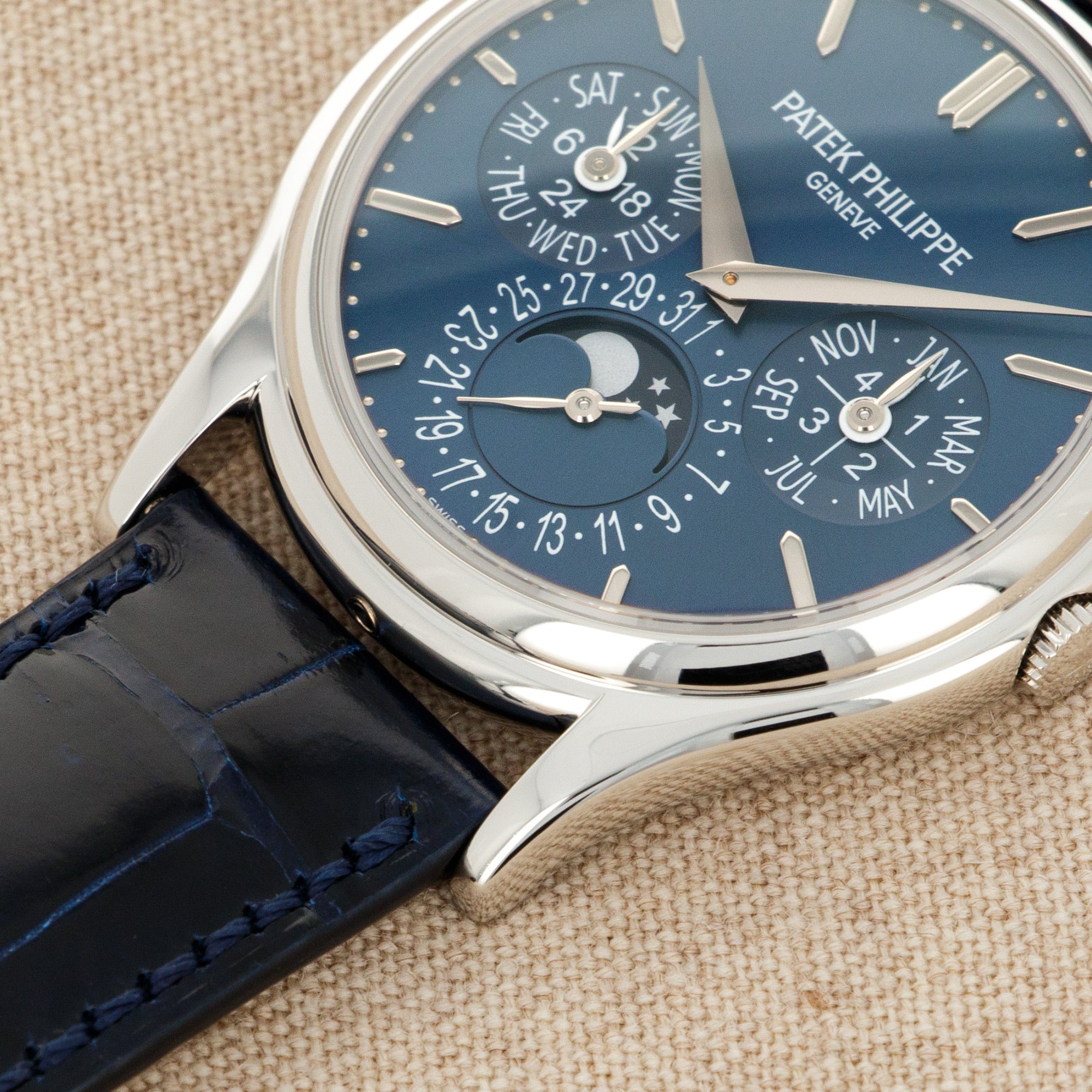 Patek Philippe Platinum Perpetual Calendar Watch Ref. 5140 - Image 4