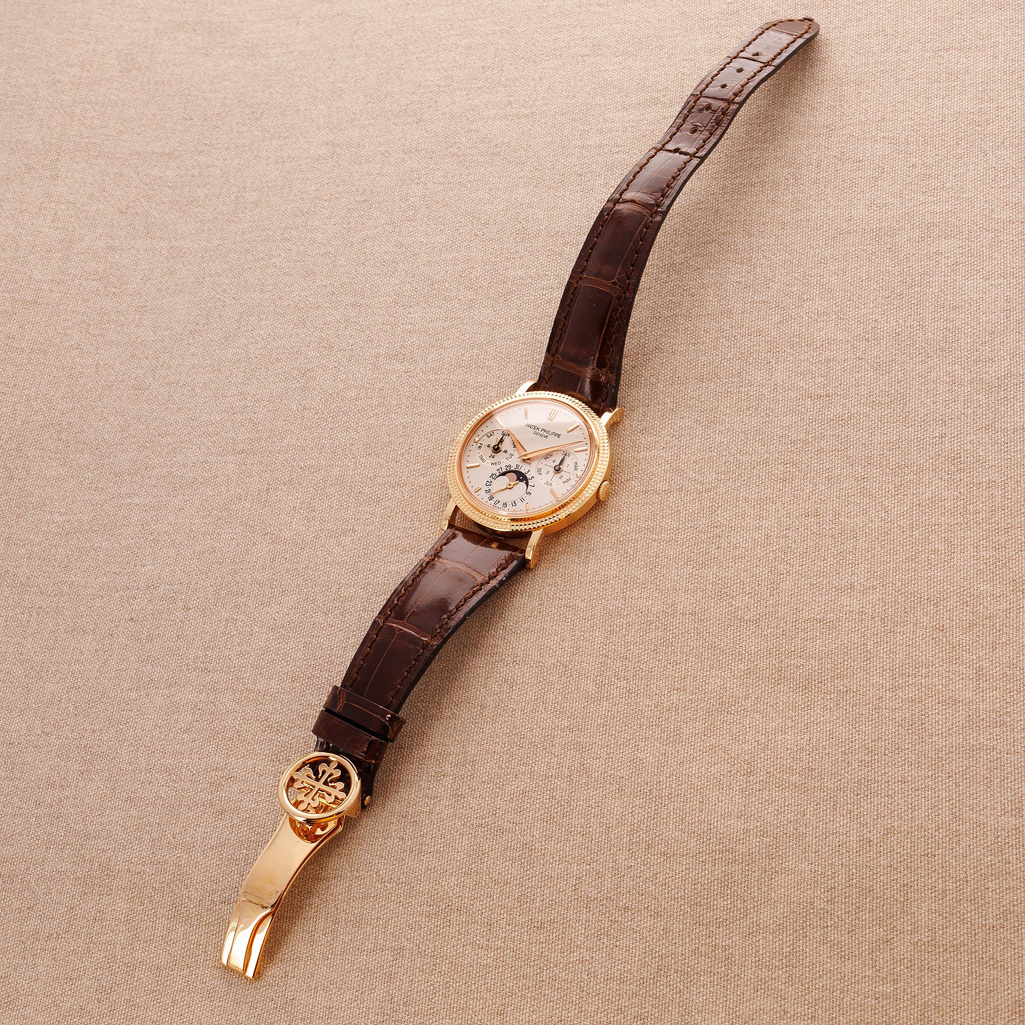 Patek Philippe Rose Gold Perpetual Calendar Ref. 5039 - Image 4