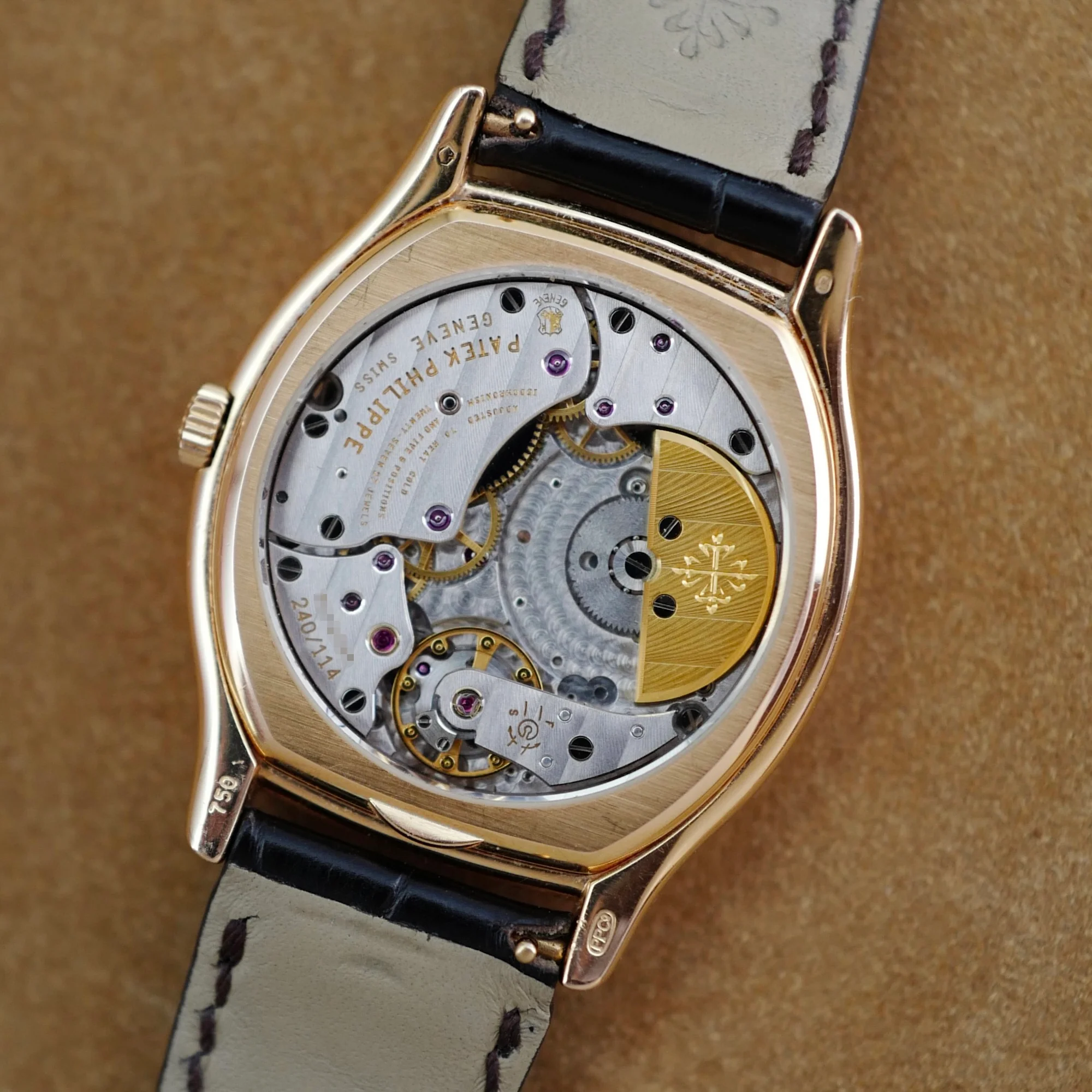 Patek Philippe Rose Gold Perpetual Calendar Ref. 5040 - Image 8