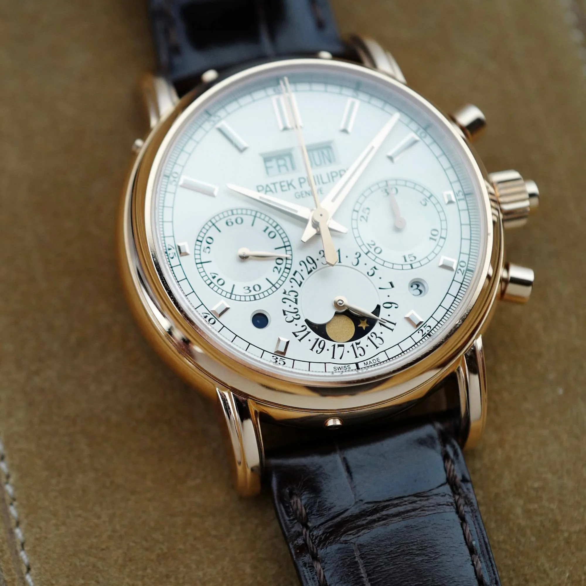 Patek Philippe Rose Gold Perpetual Calendar Split Seconds Chronograph Watch Ref. 5204 - Image 4